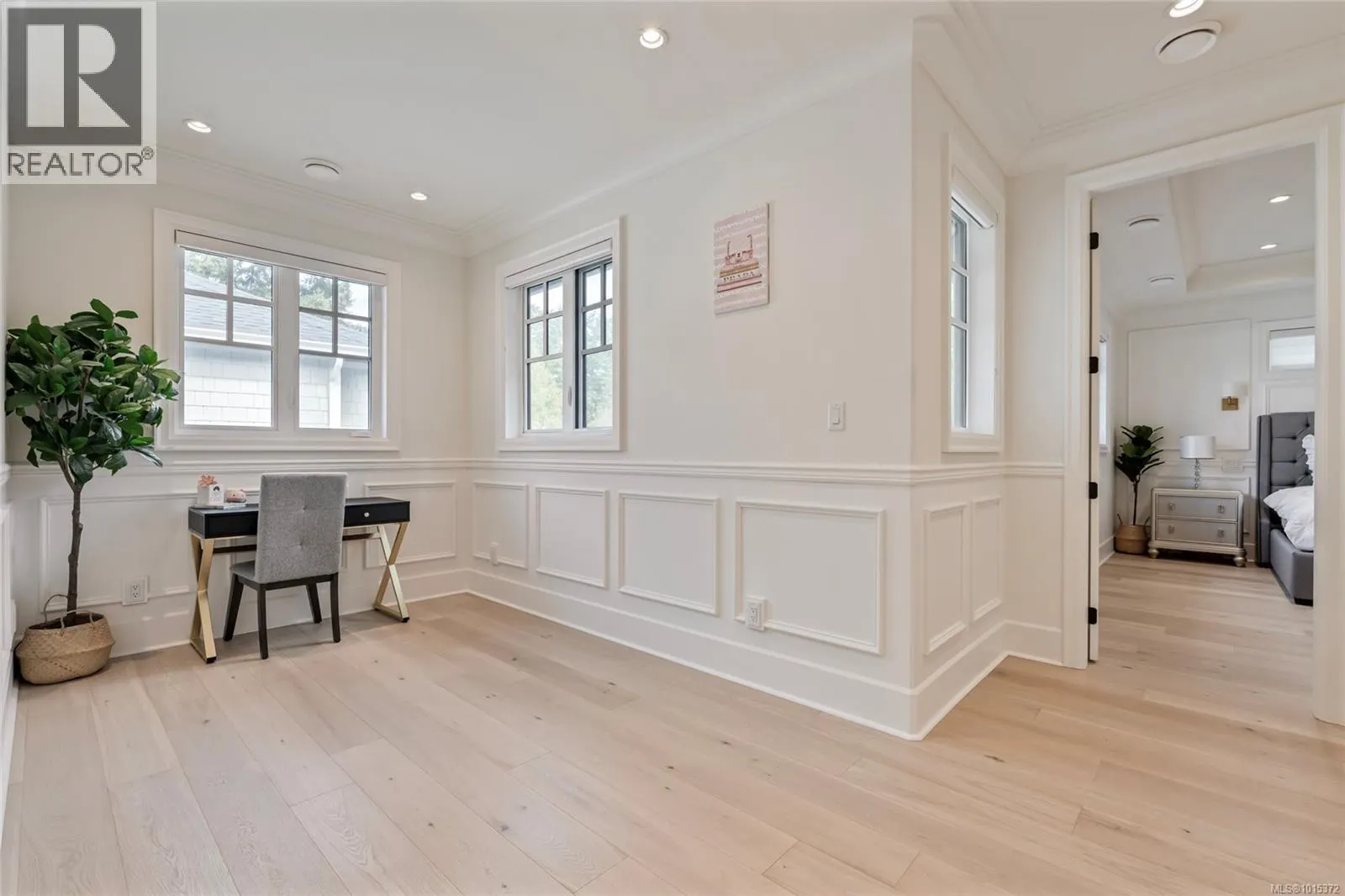 4829 Cordova Bay Rd