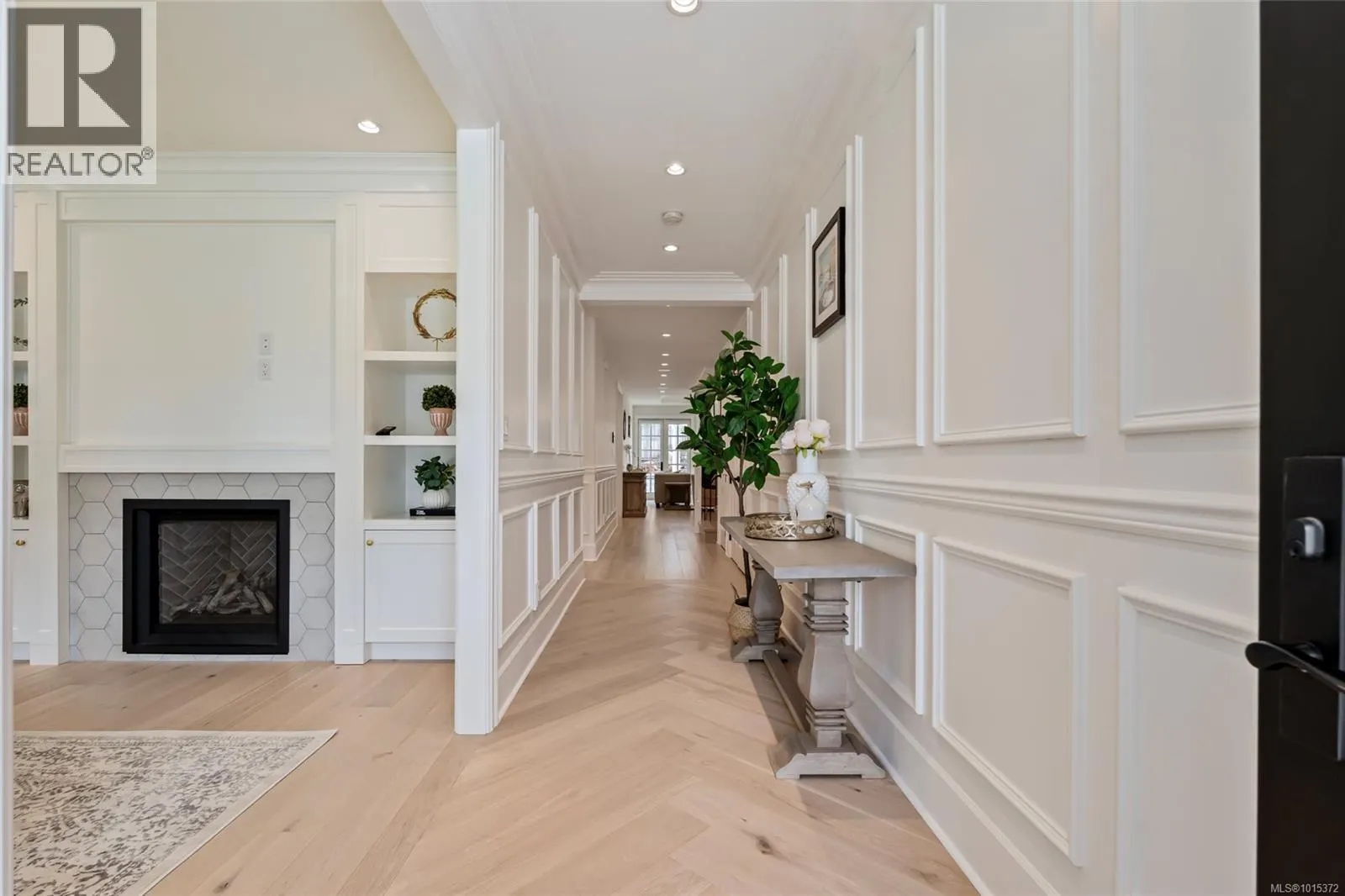 4829 Cordova Bay Rd