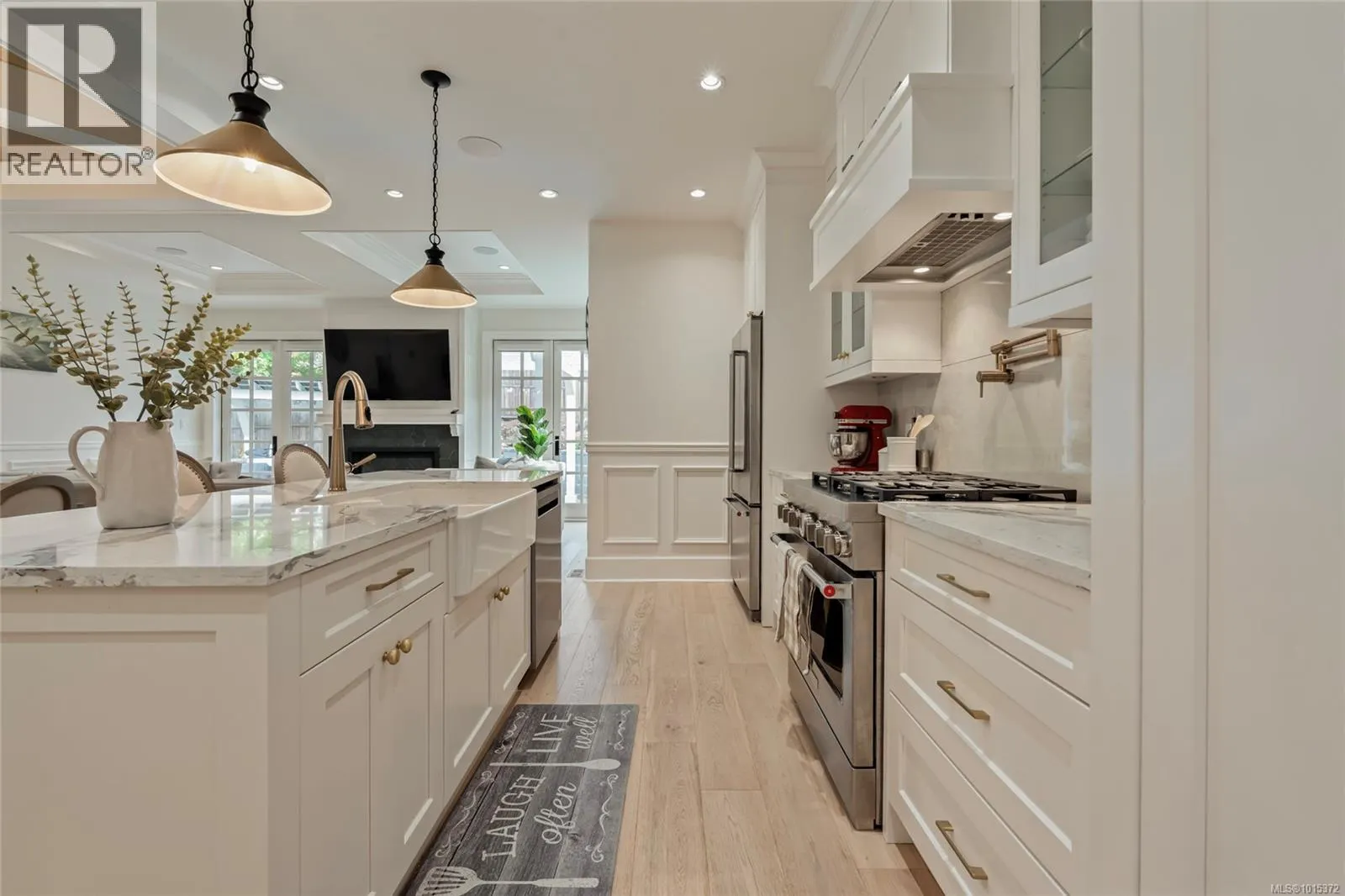4829 Cordova Bay Rd