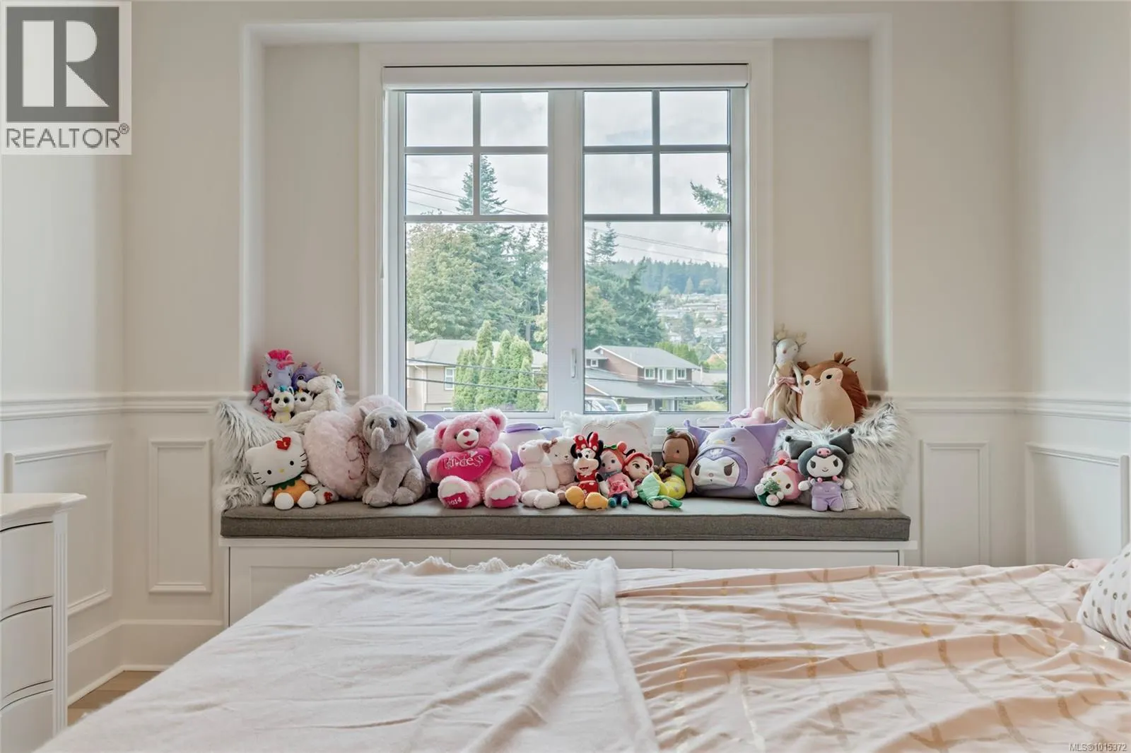 4829 Cordova Bay Rd