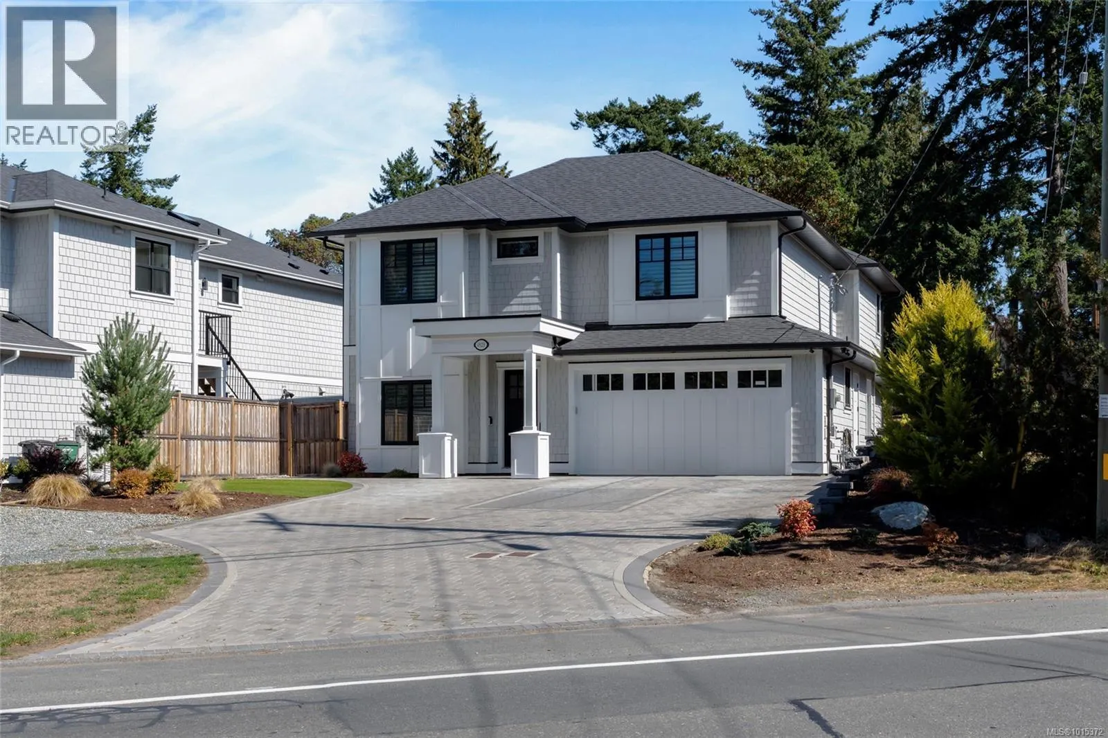 4829 Cordova Bay Rd