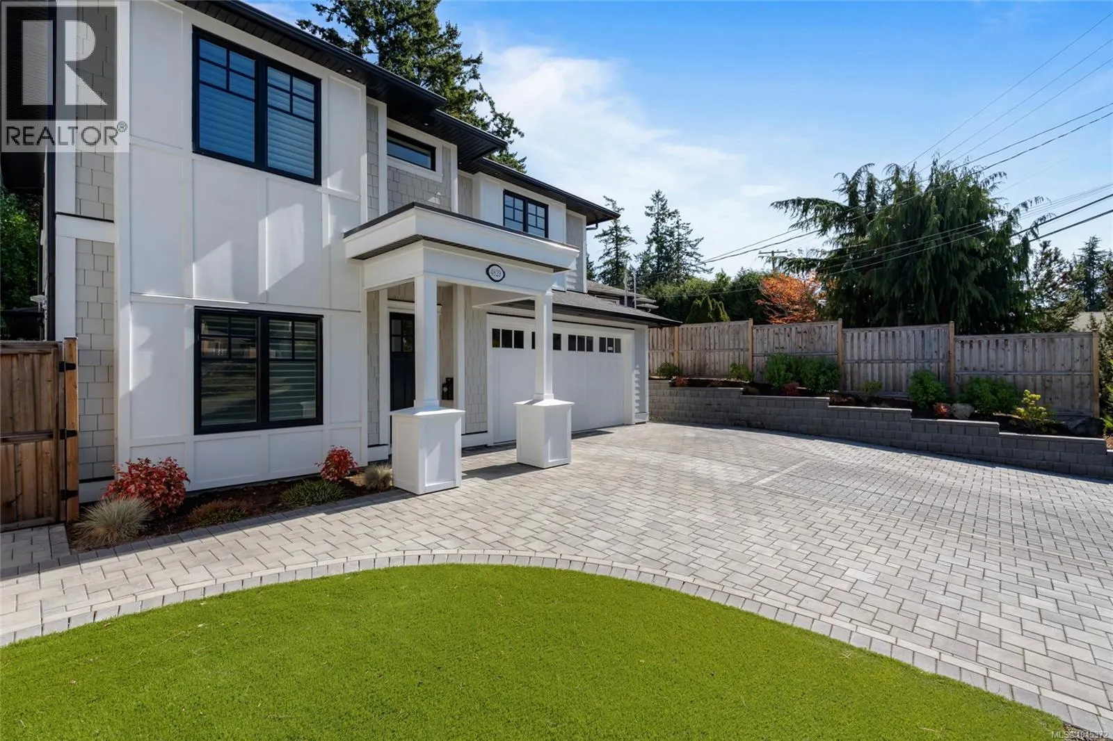 4829 Cordova Bay Rd