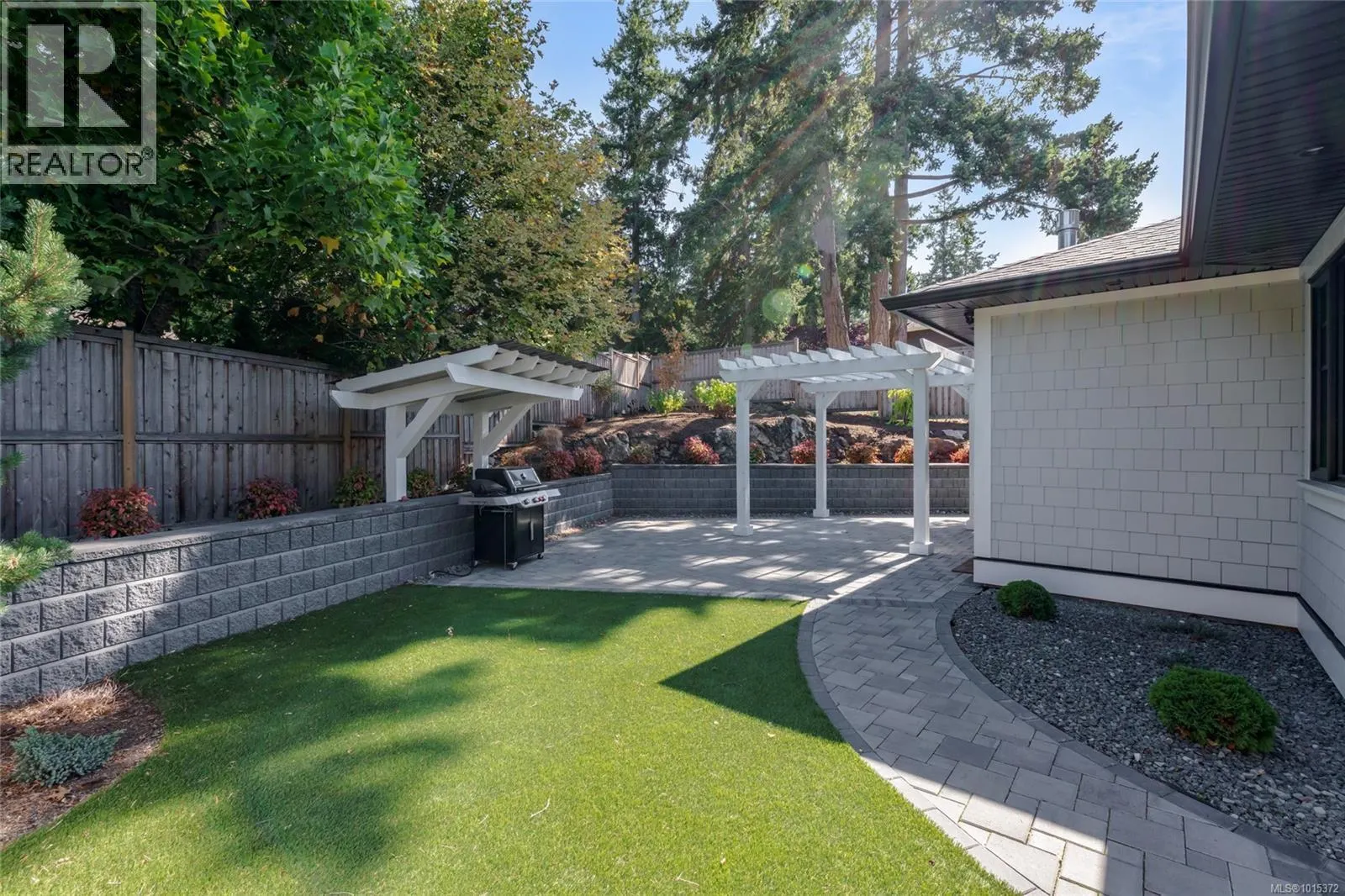 4829 Cordova Bay Rd