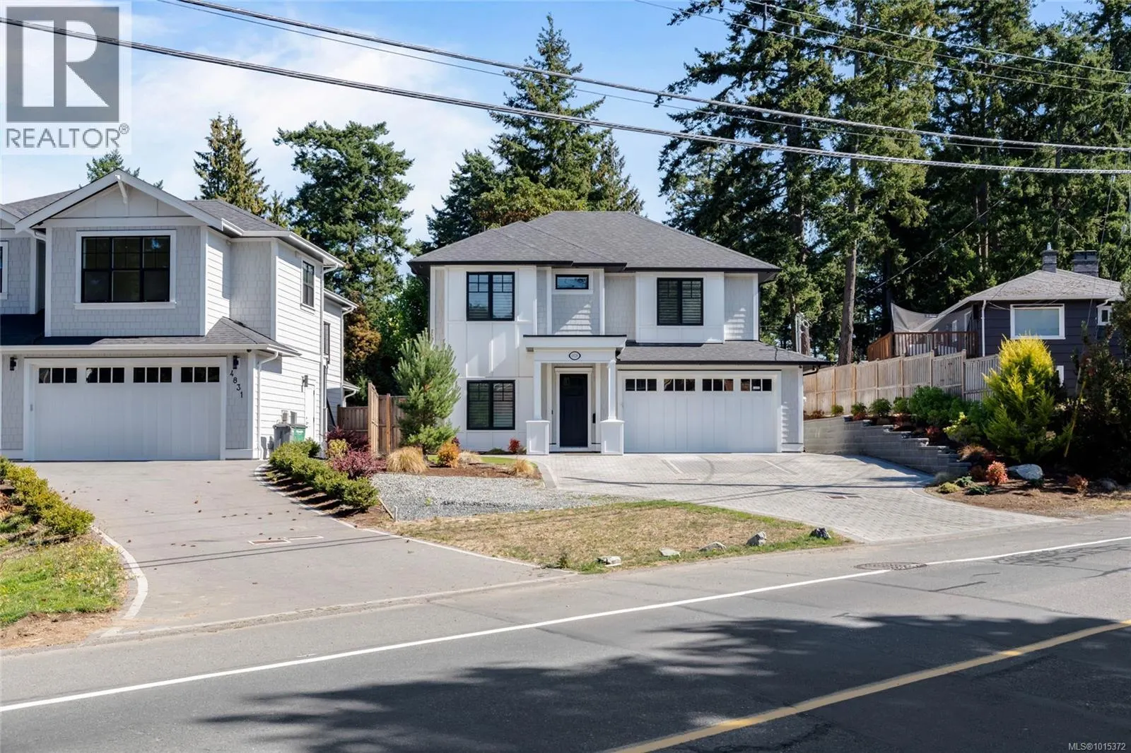 4829 Cordova Bay Rd