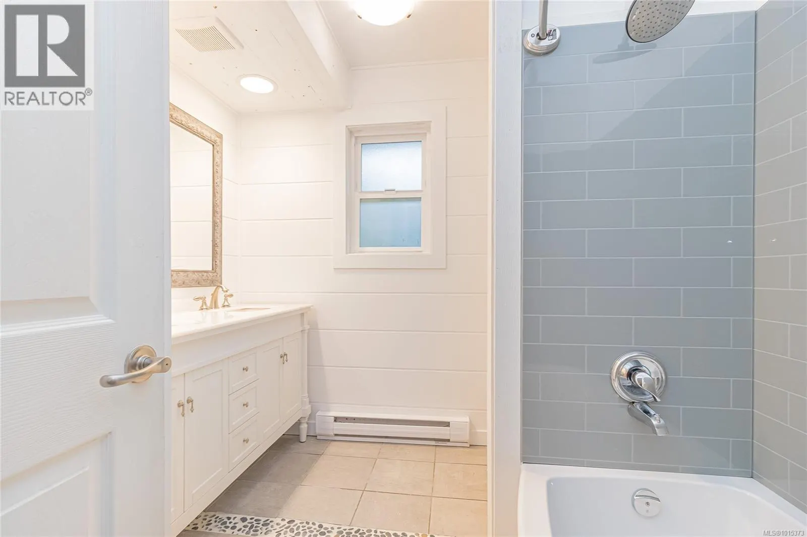 2548 Jeanine Dr