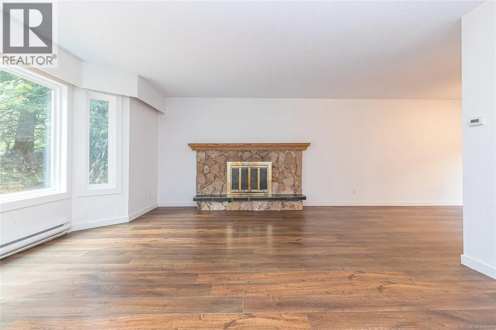 2548 Jeanine Dr