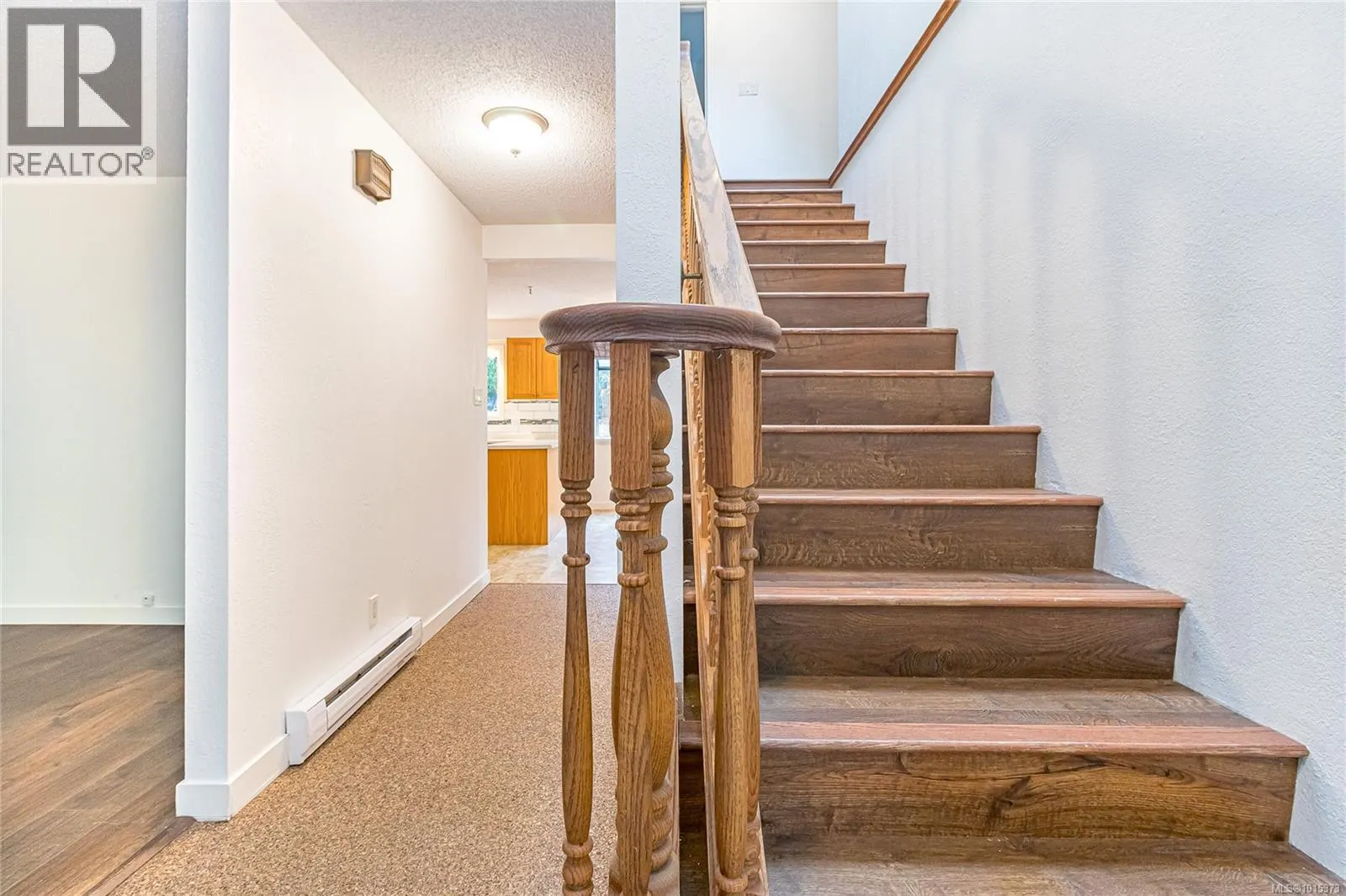 2548 Jeanine Dr
