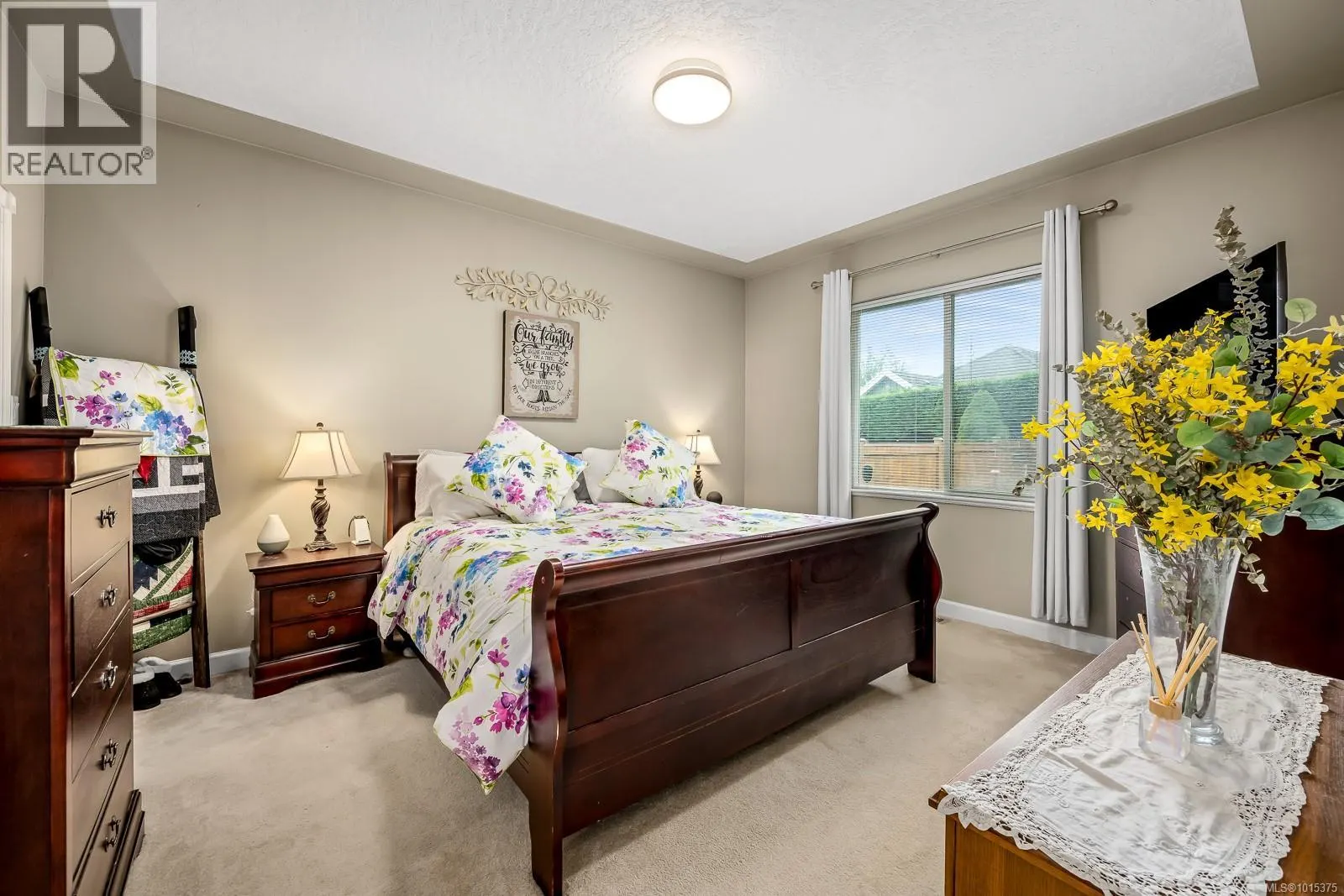 589 Monarch Dr