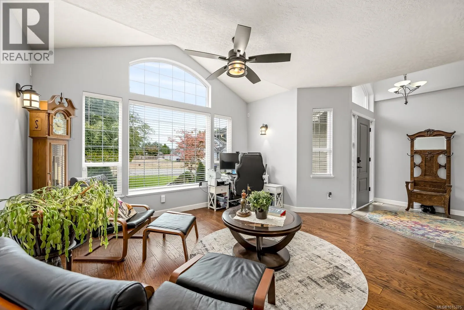 589 Monarch Dr