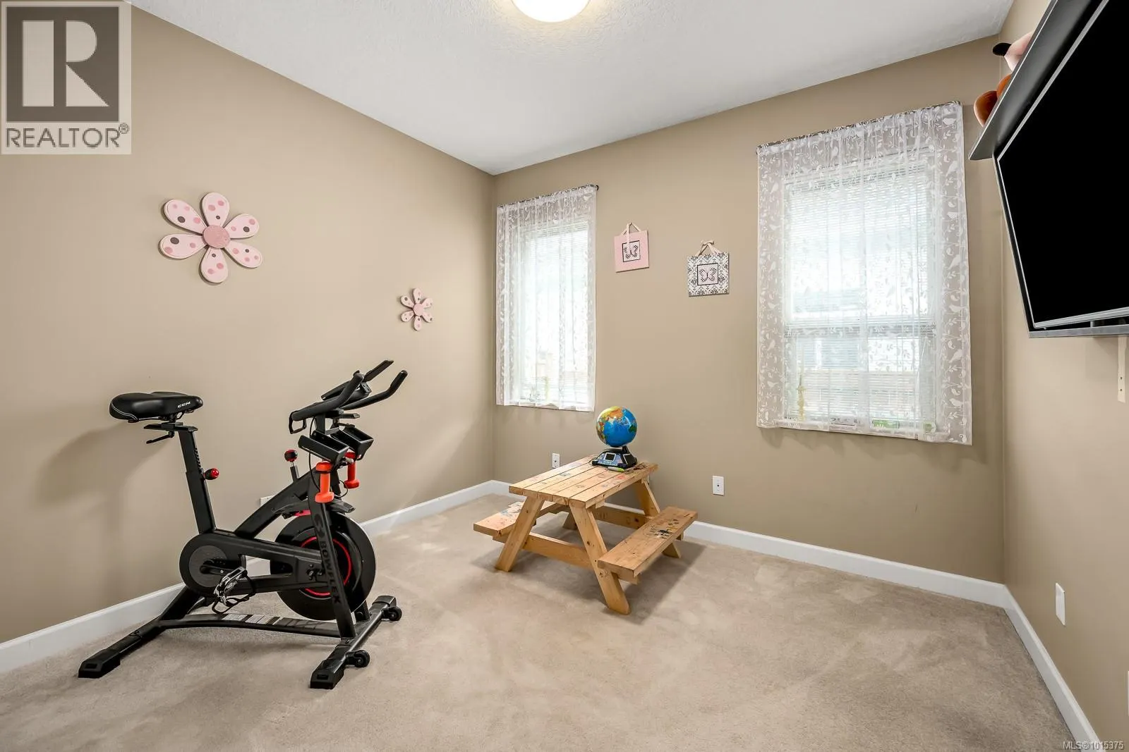 589 Monarch Dr