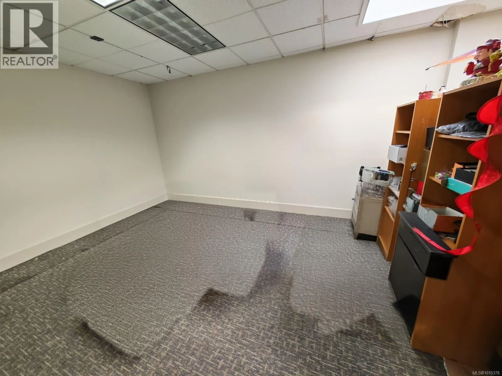 2nd floor 514 Fort St