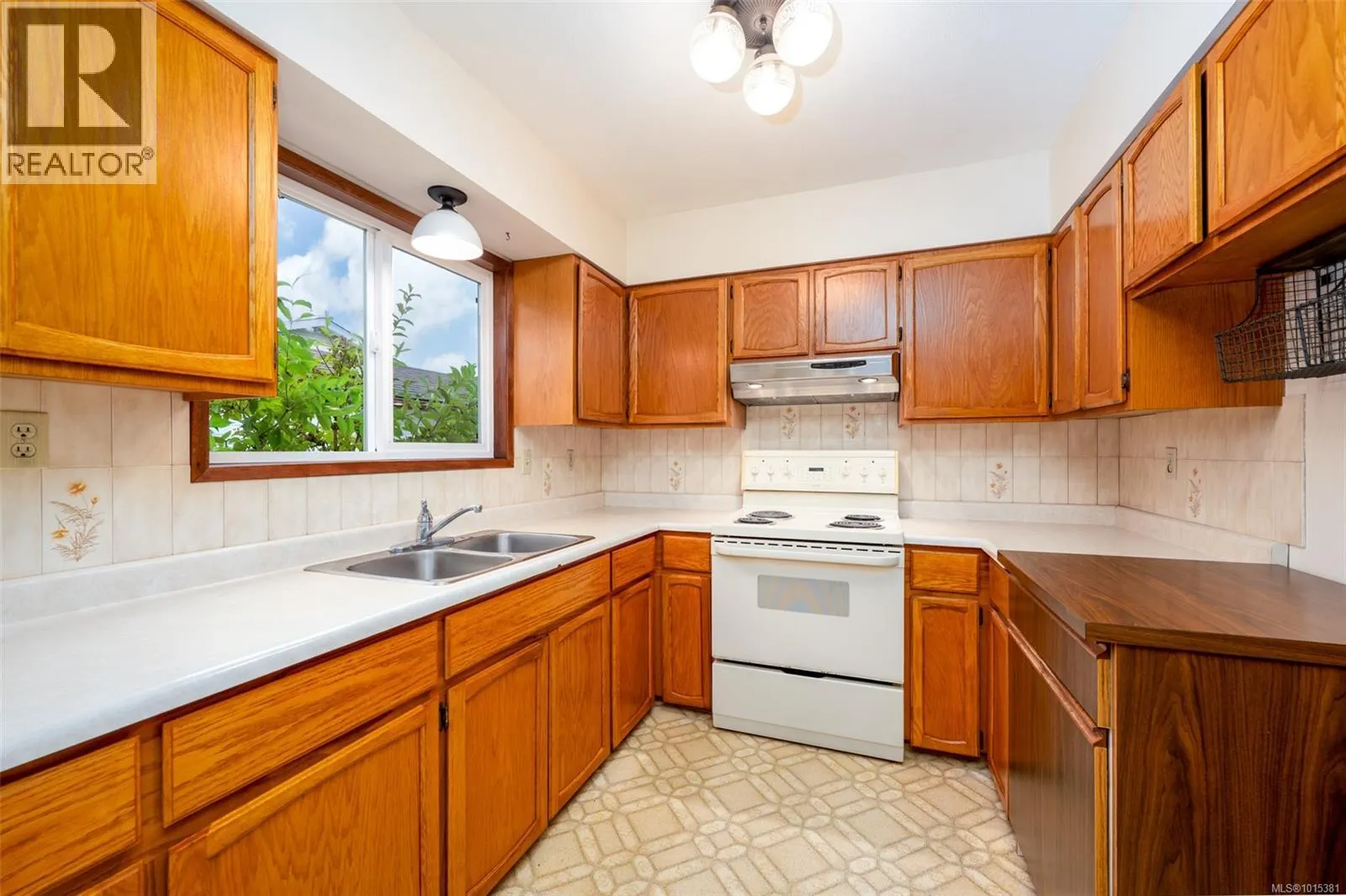 775 Wharncliffe Rd