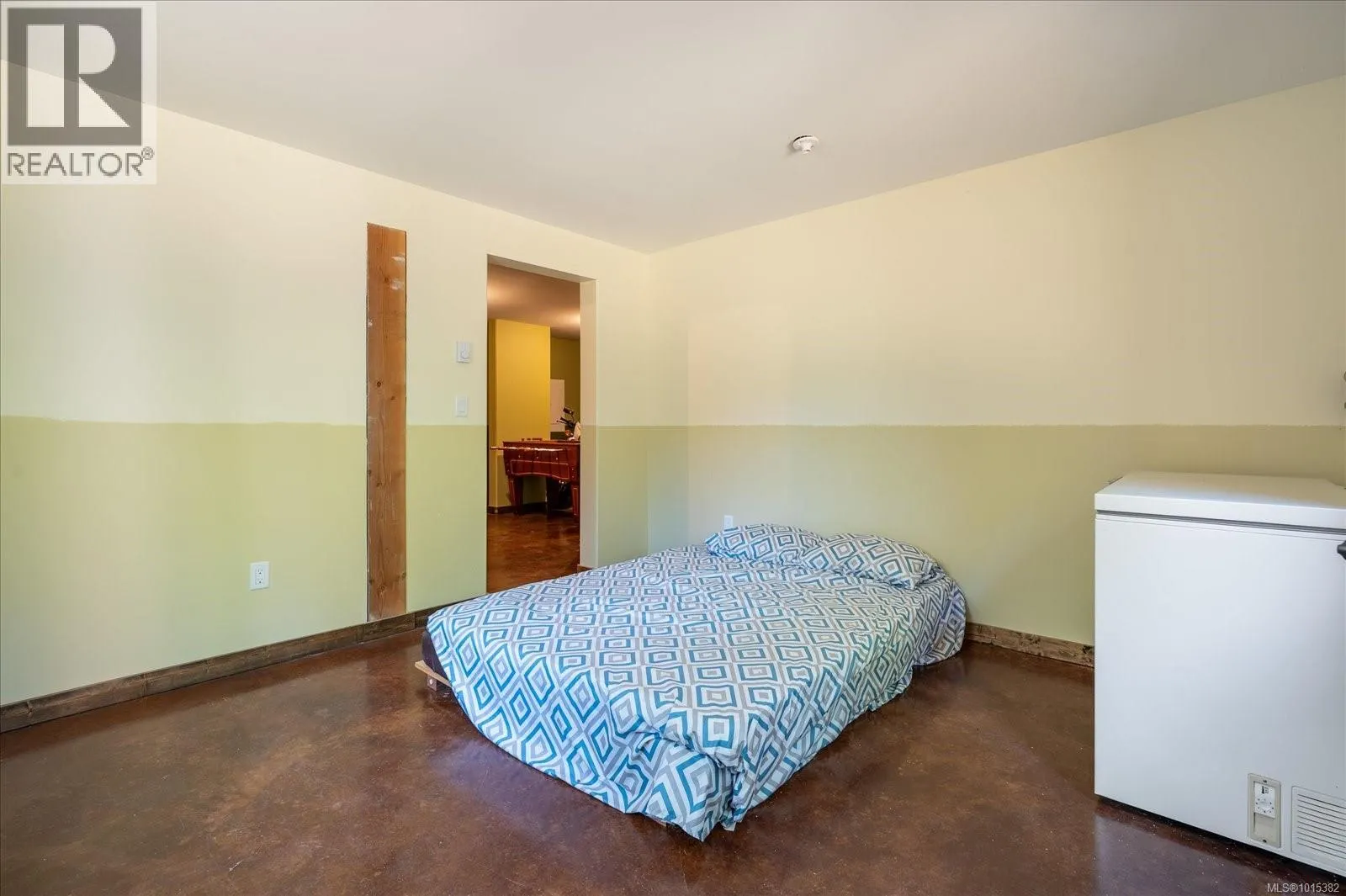 3451/ 3455 juriet Rd