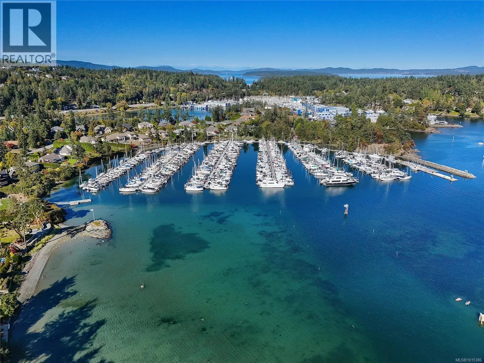 206 10660 McDonald Park Rd