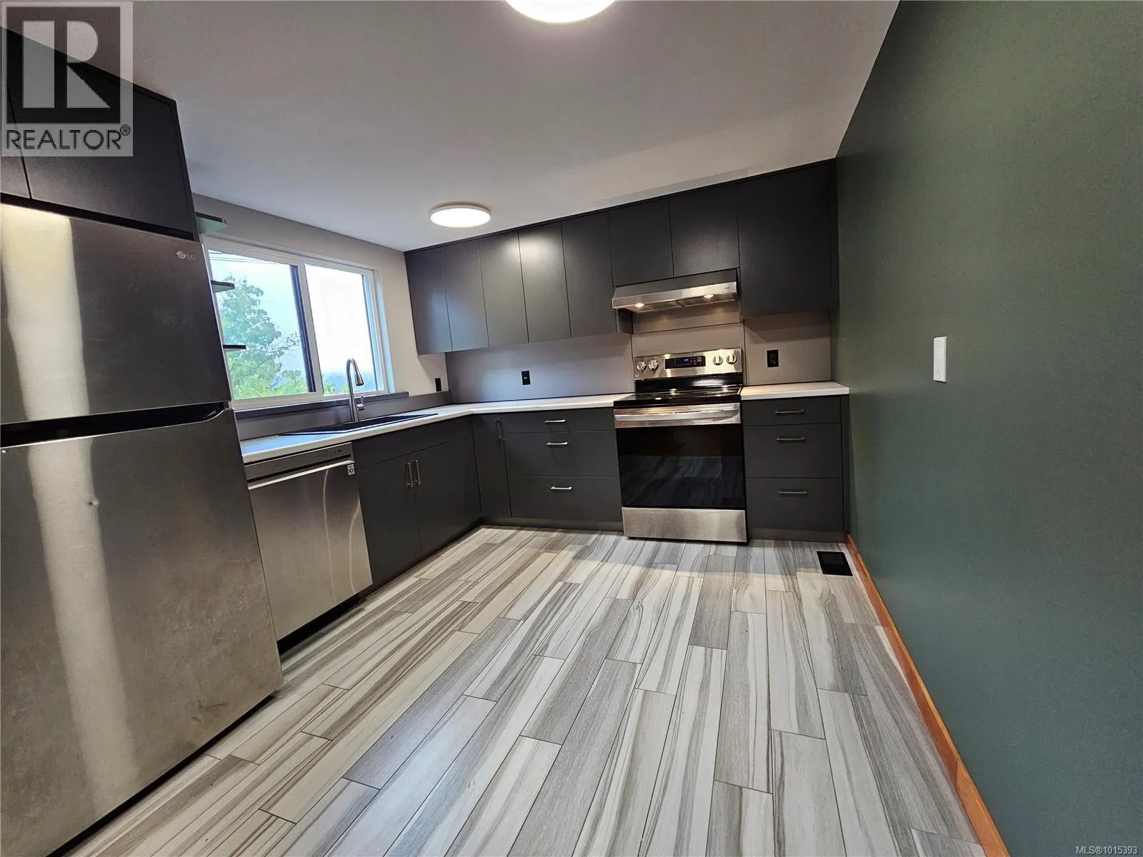 227 Stormont Rd