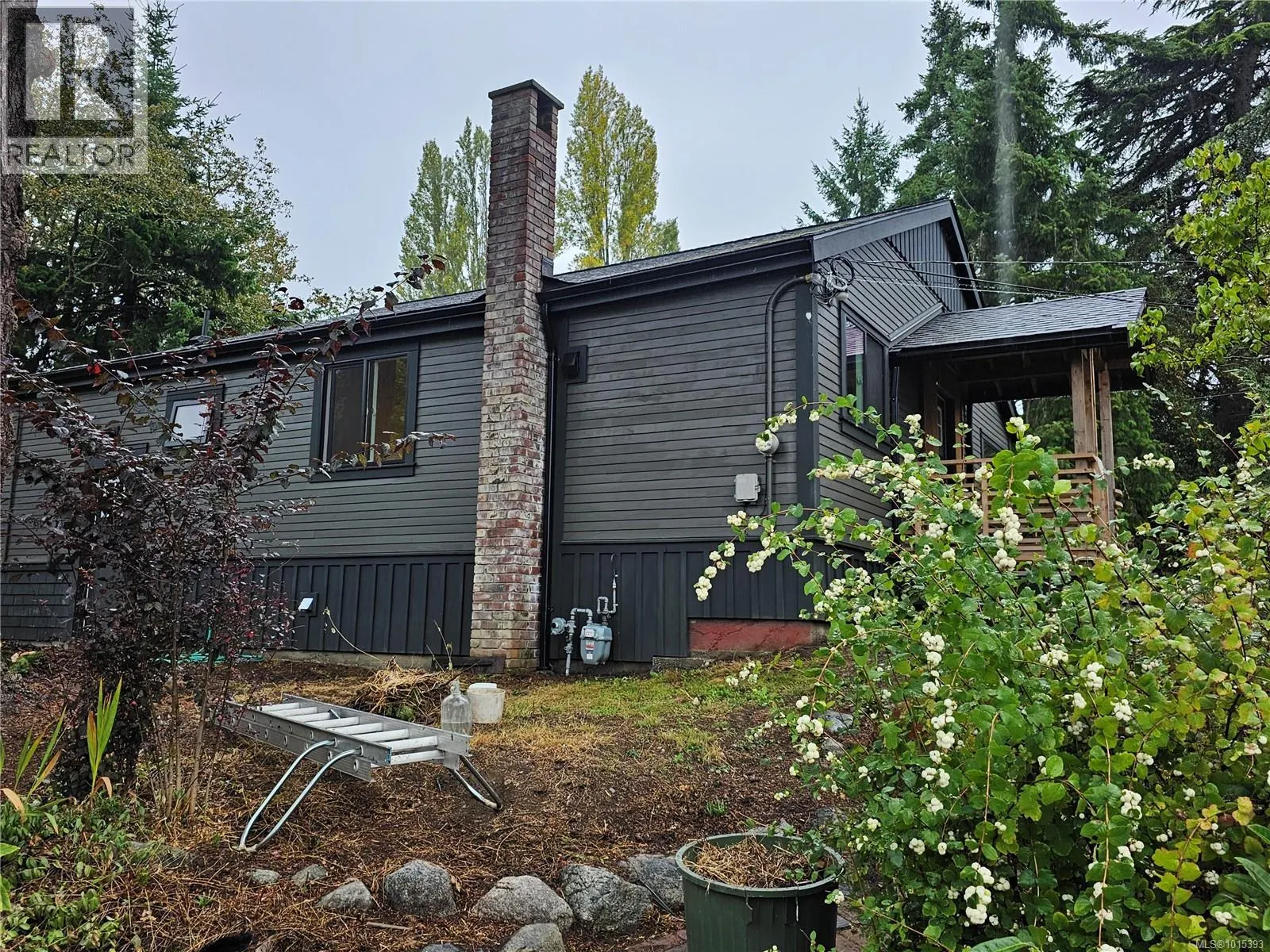 227 Stormont Rd