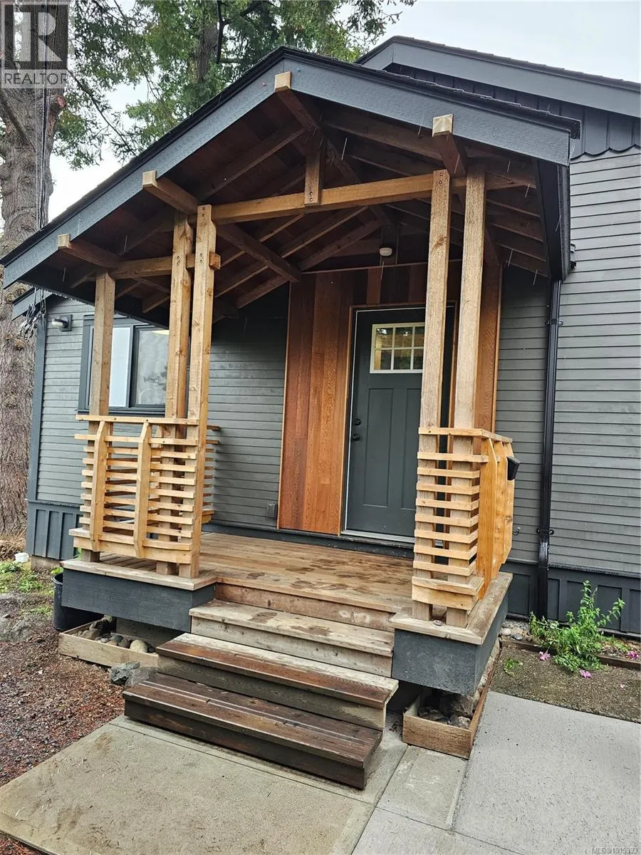 227 Stormont Rd
