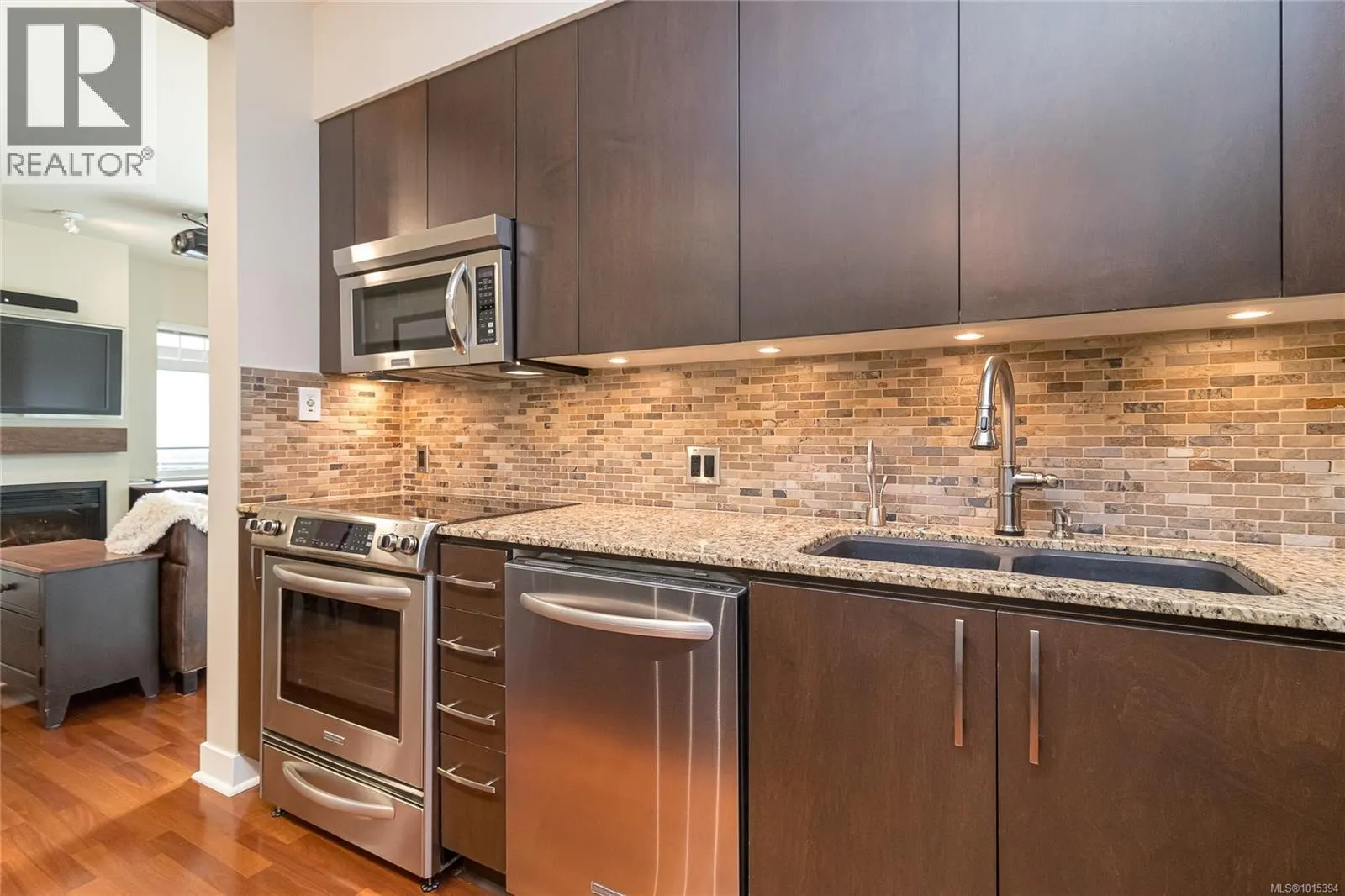 302 1395 Bear Mountain Pkwy