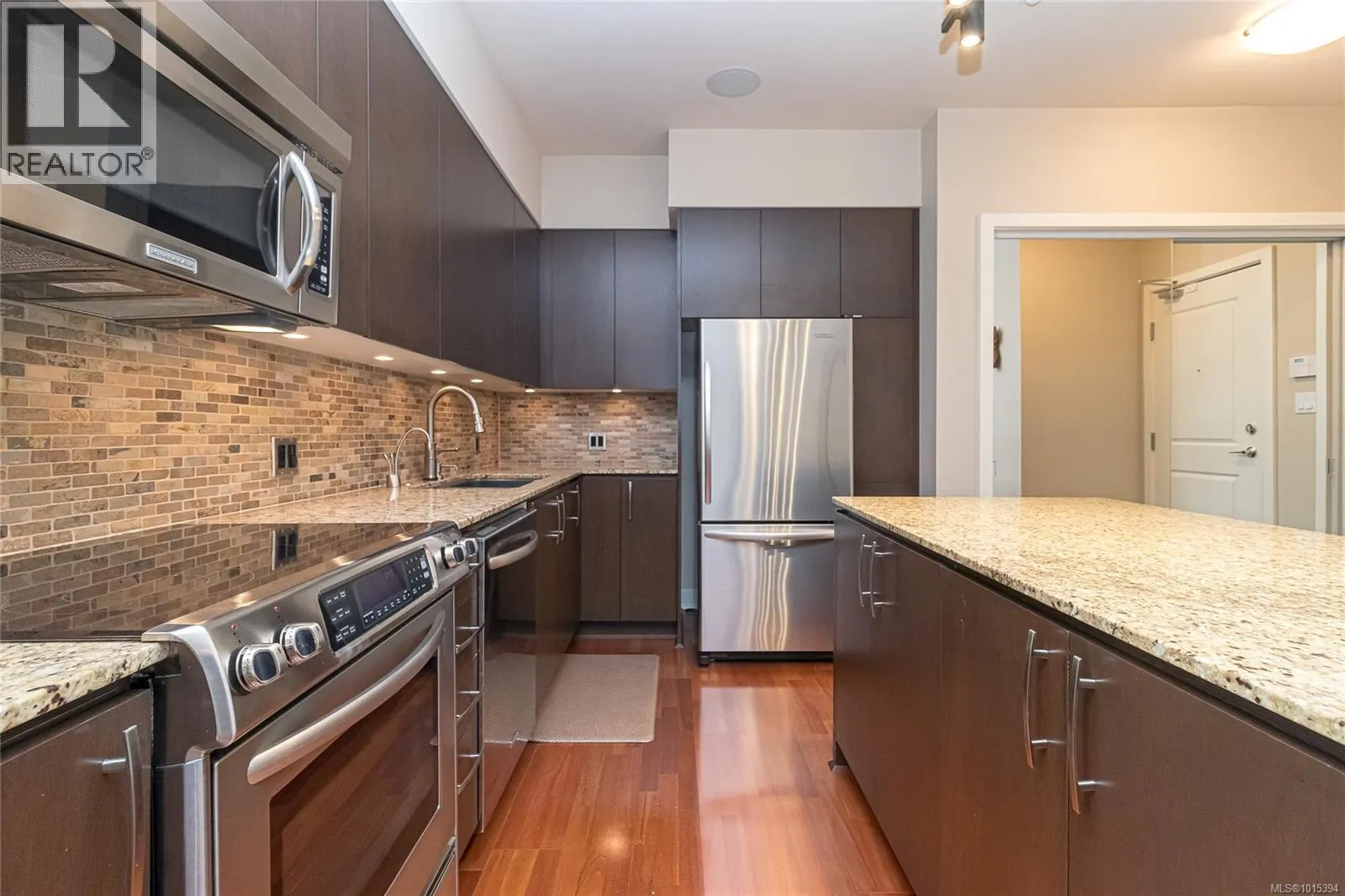 302 1395 Bear Mountain Pkwy