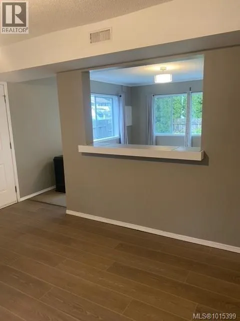 38 Cowichan Ave