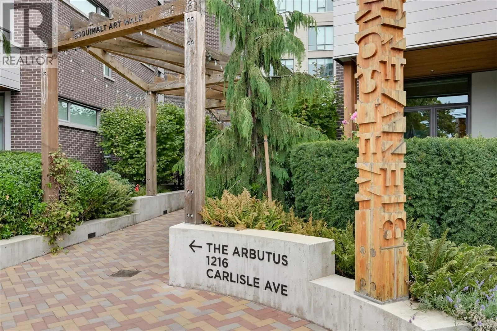 107 1216 Carlisle Ave