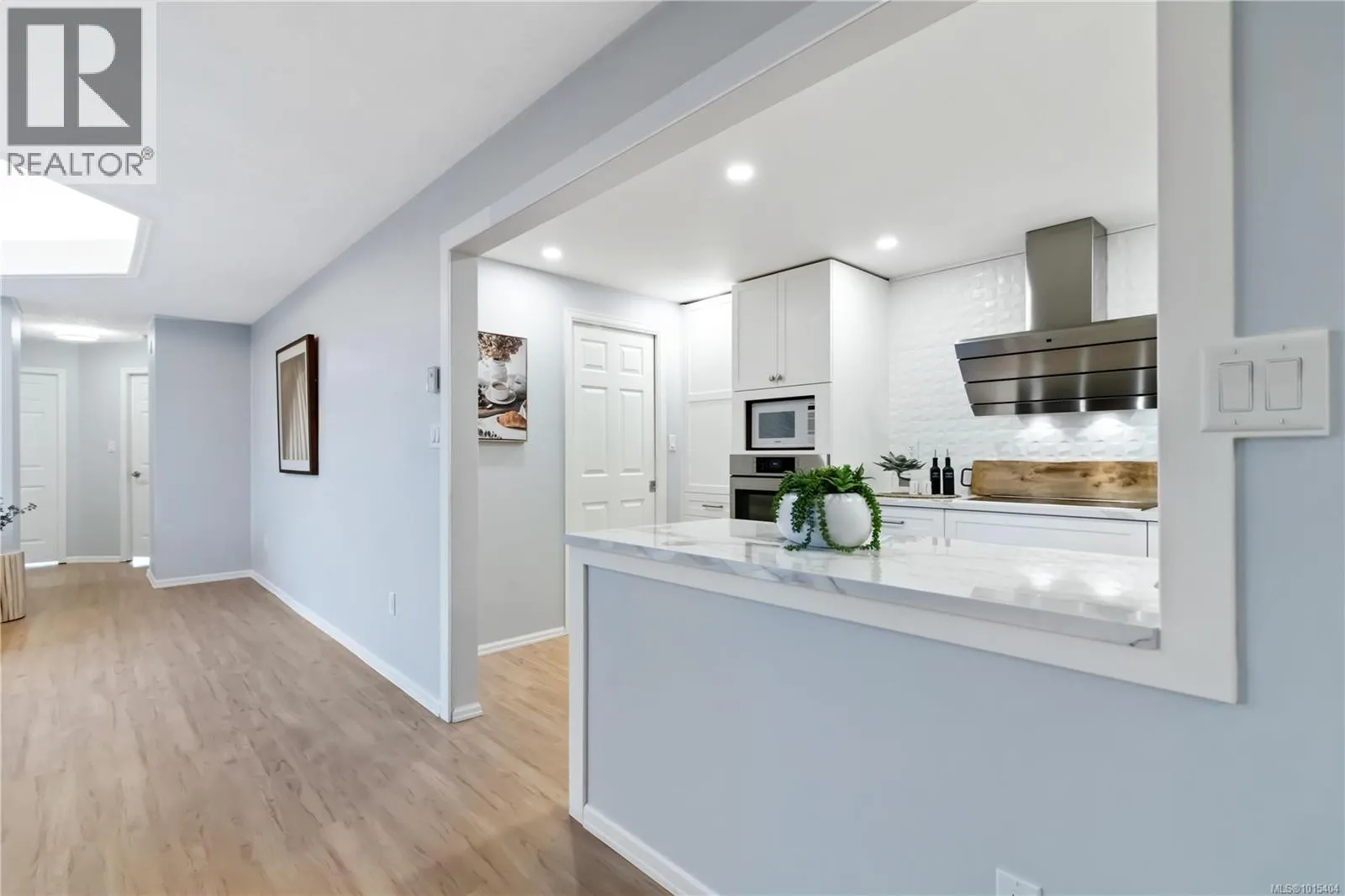 408 2119 Oak Bay Ave