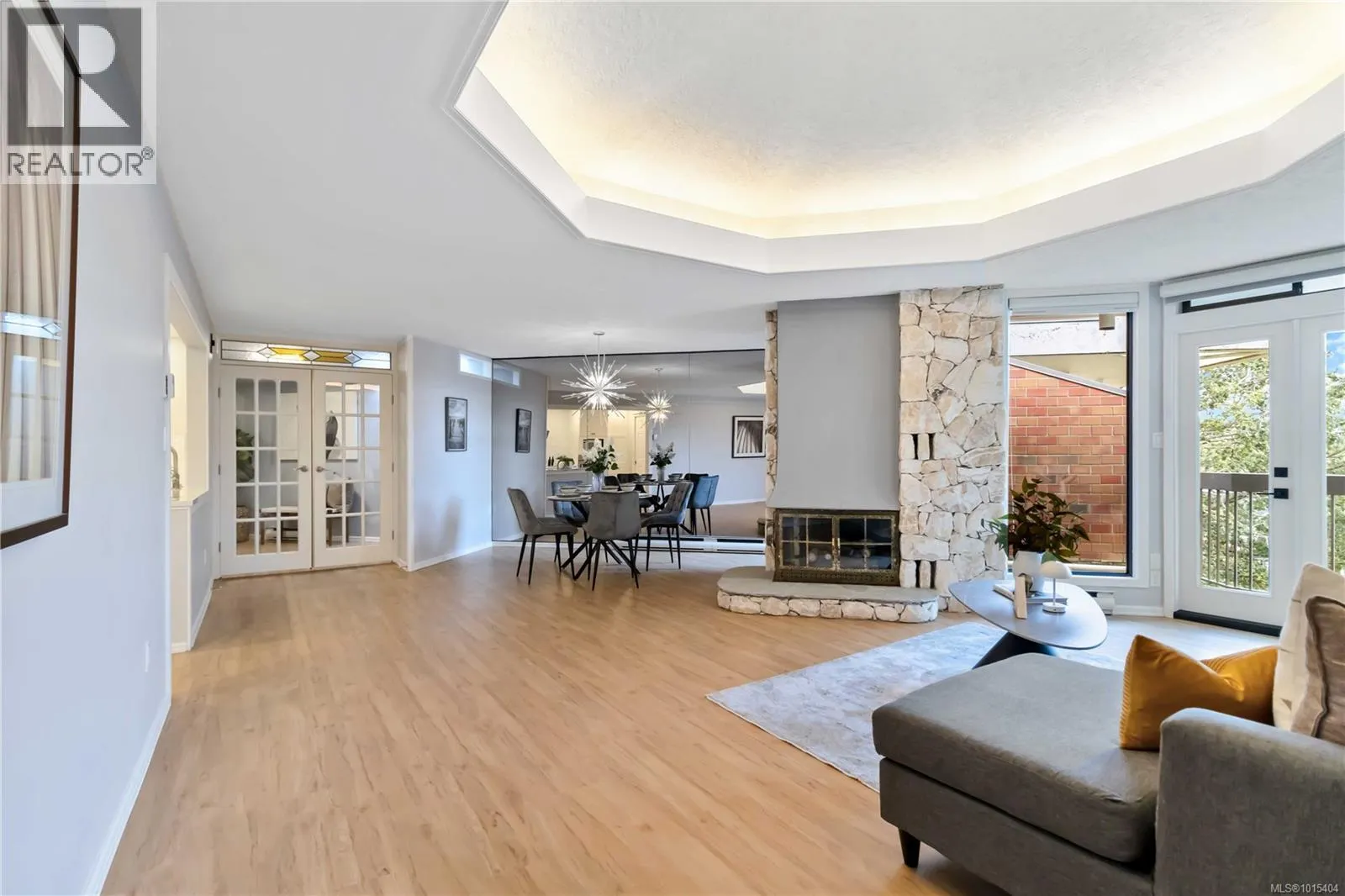 408 2119 Oak Bay Ave