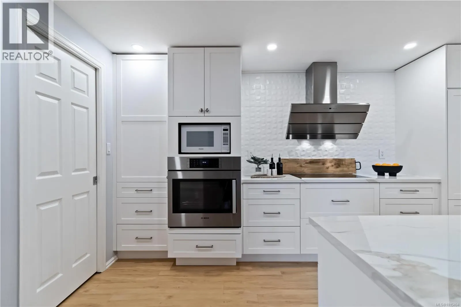 408 2119 Oak Bay Ave