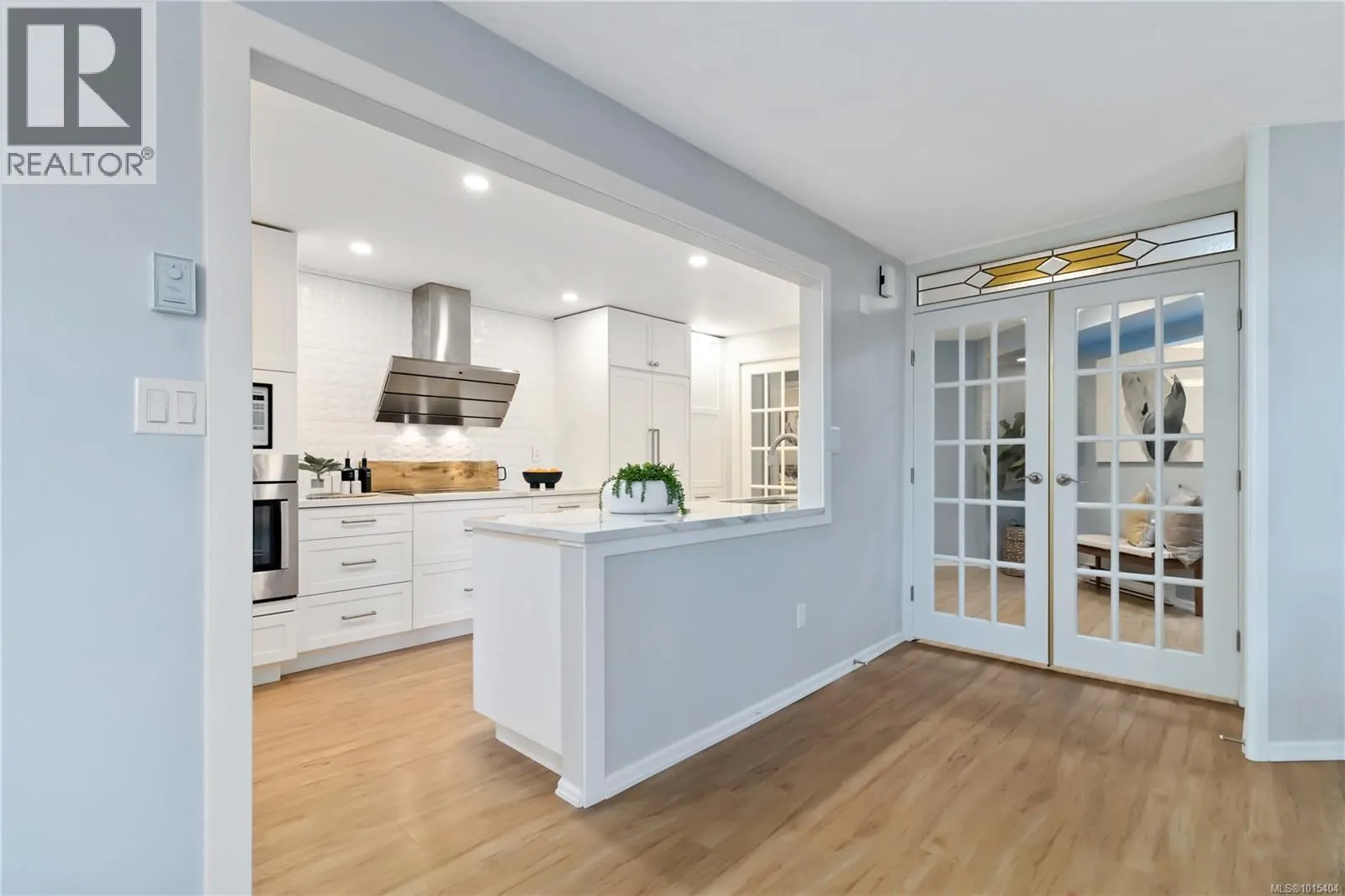 408 2119 Oak Bay Ave
