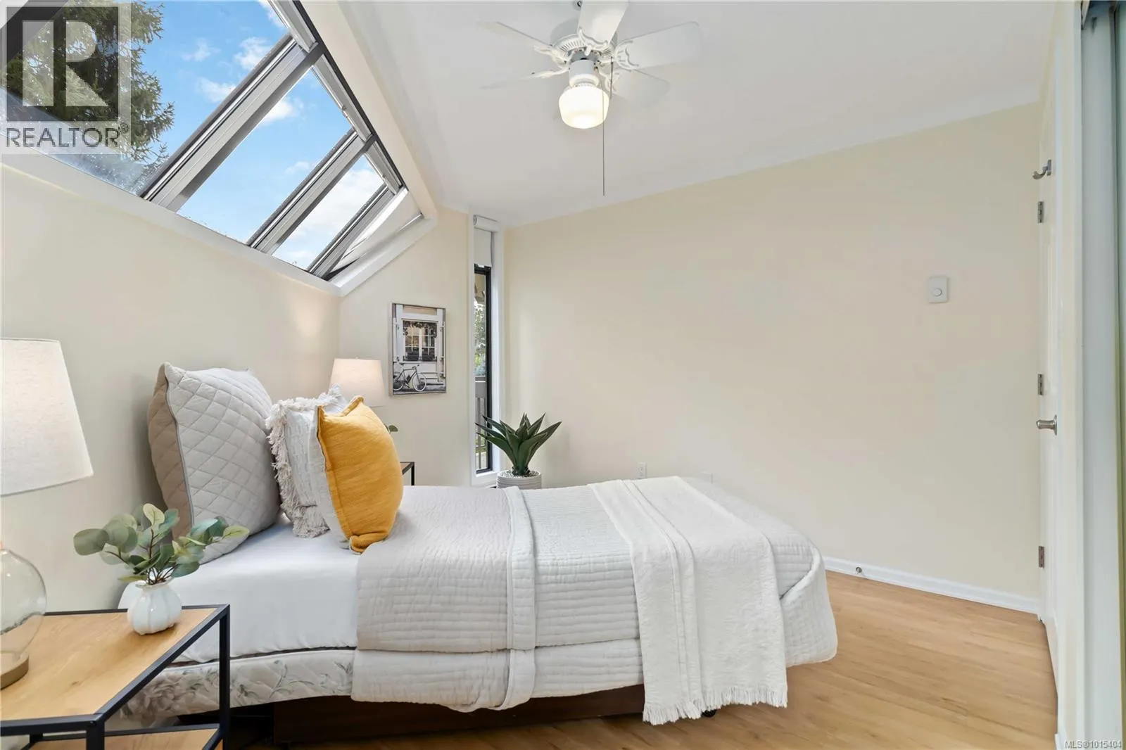 408 2119 Oak Bay Ave