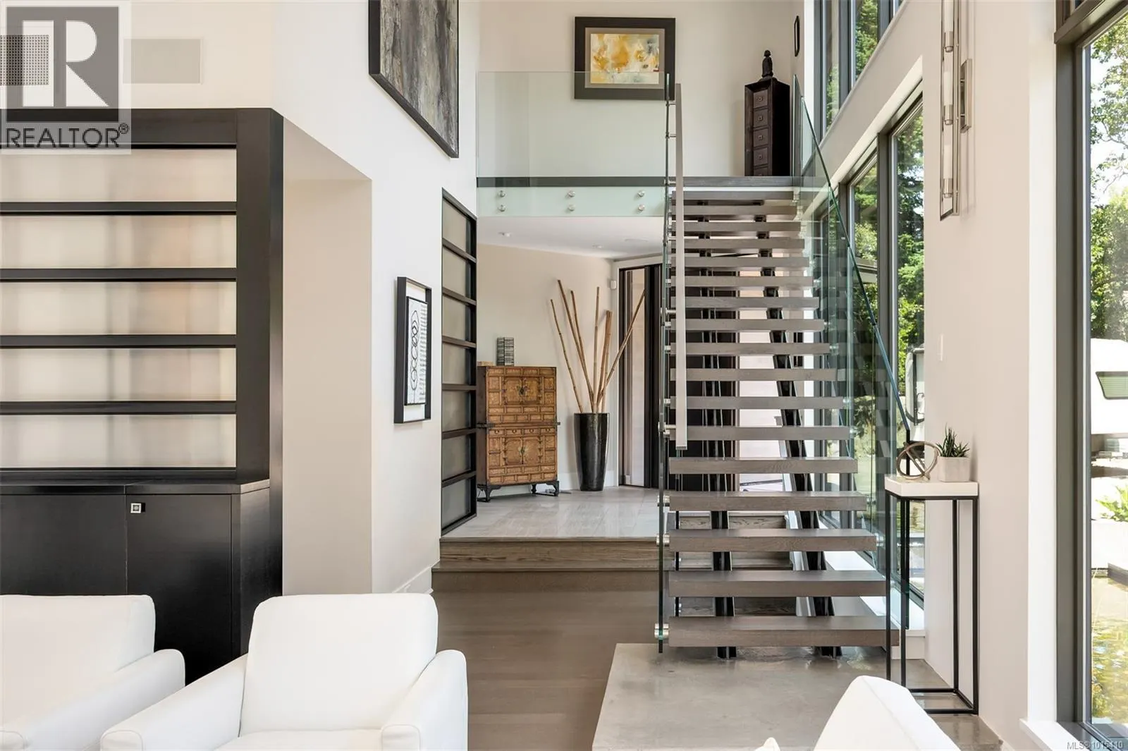 3724 Arbutus Ridge
