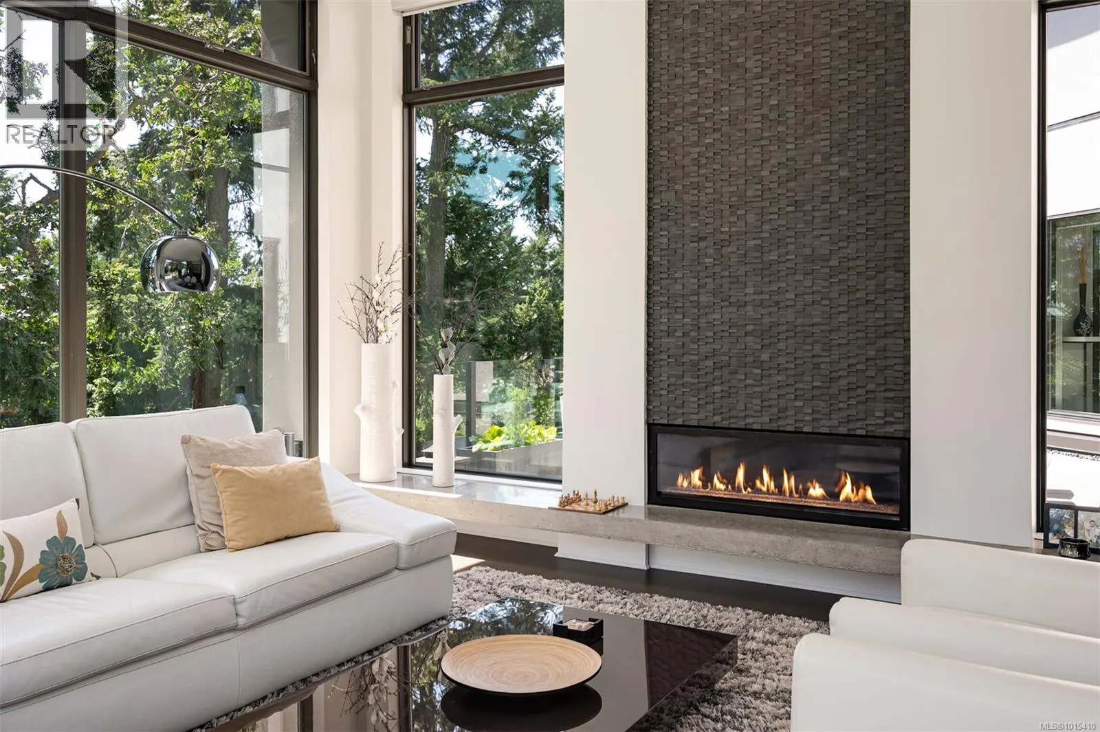 3724 Arbutus Ridge