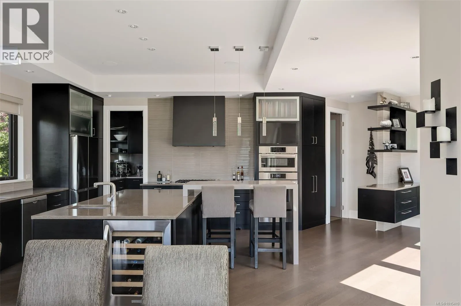 3724 Arbutus Ridge