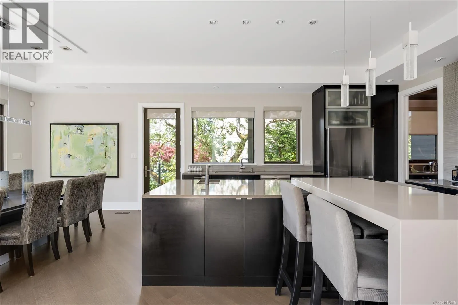 3724 Arbutus Ridge