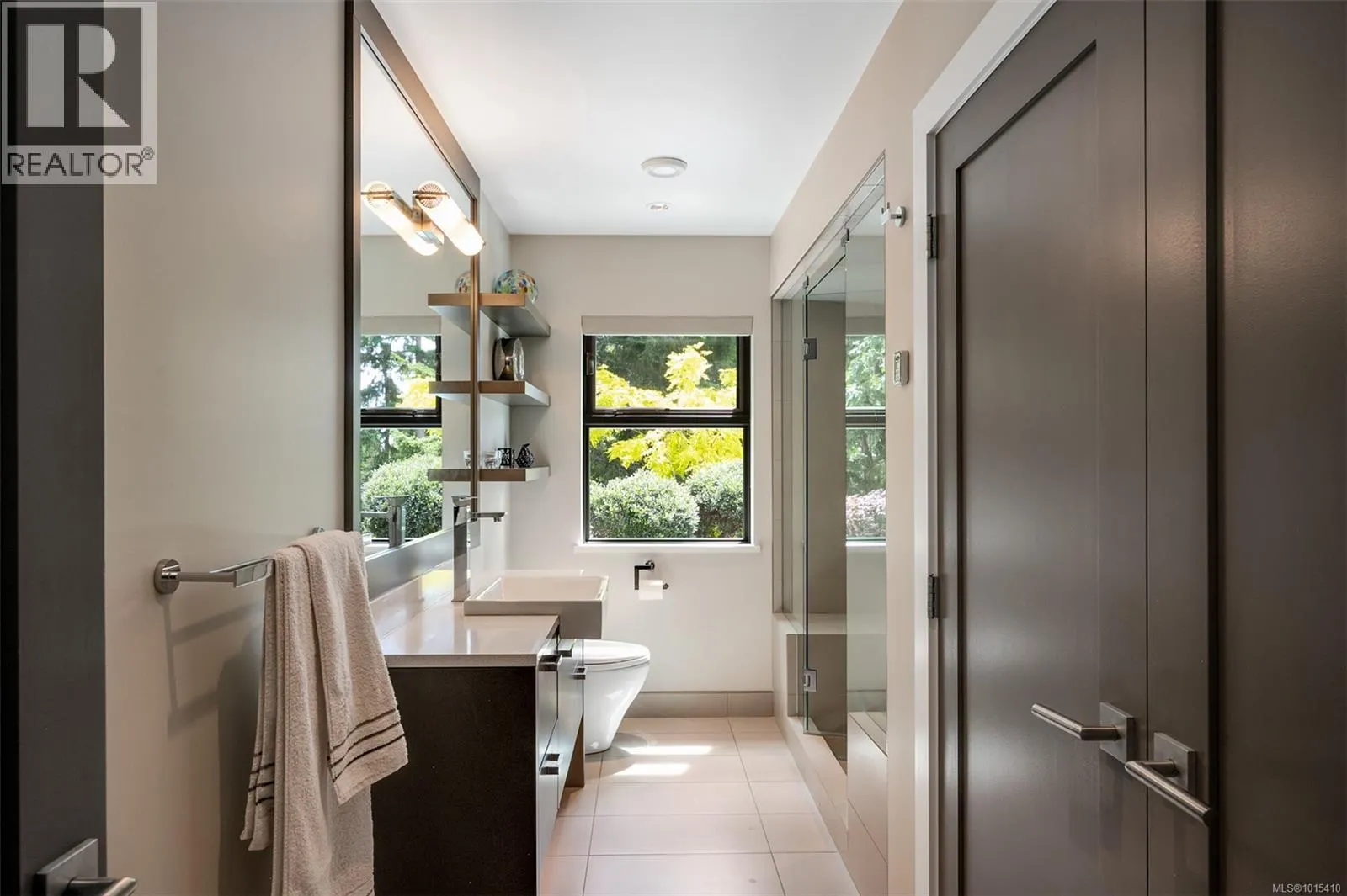 3724 Arbutus Ridge