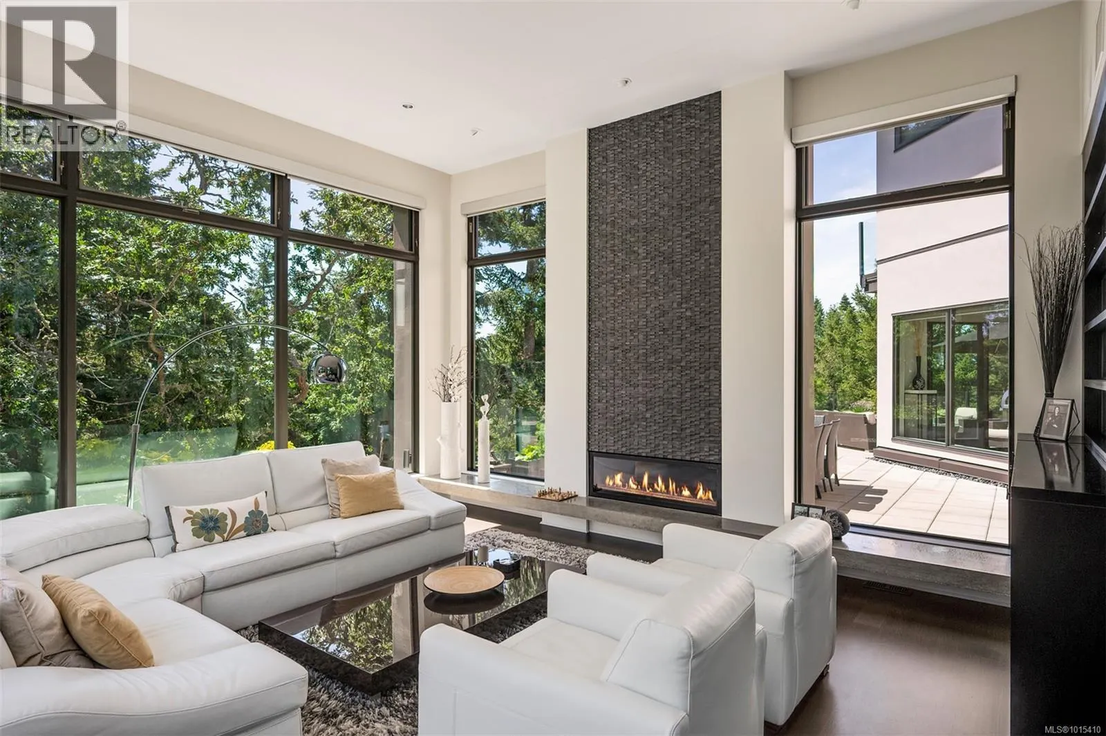 3724 Arbutus Ridge