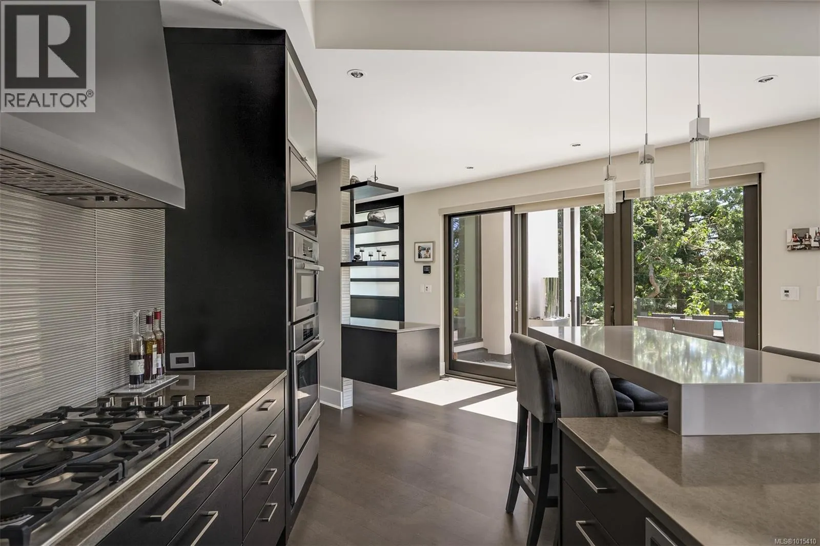 3724 Arbutus Ridge