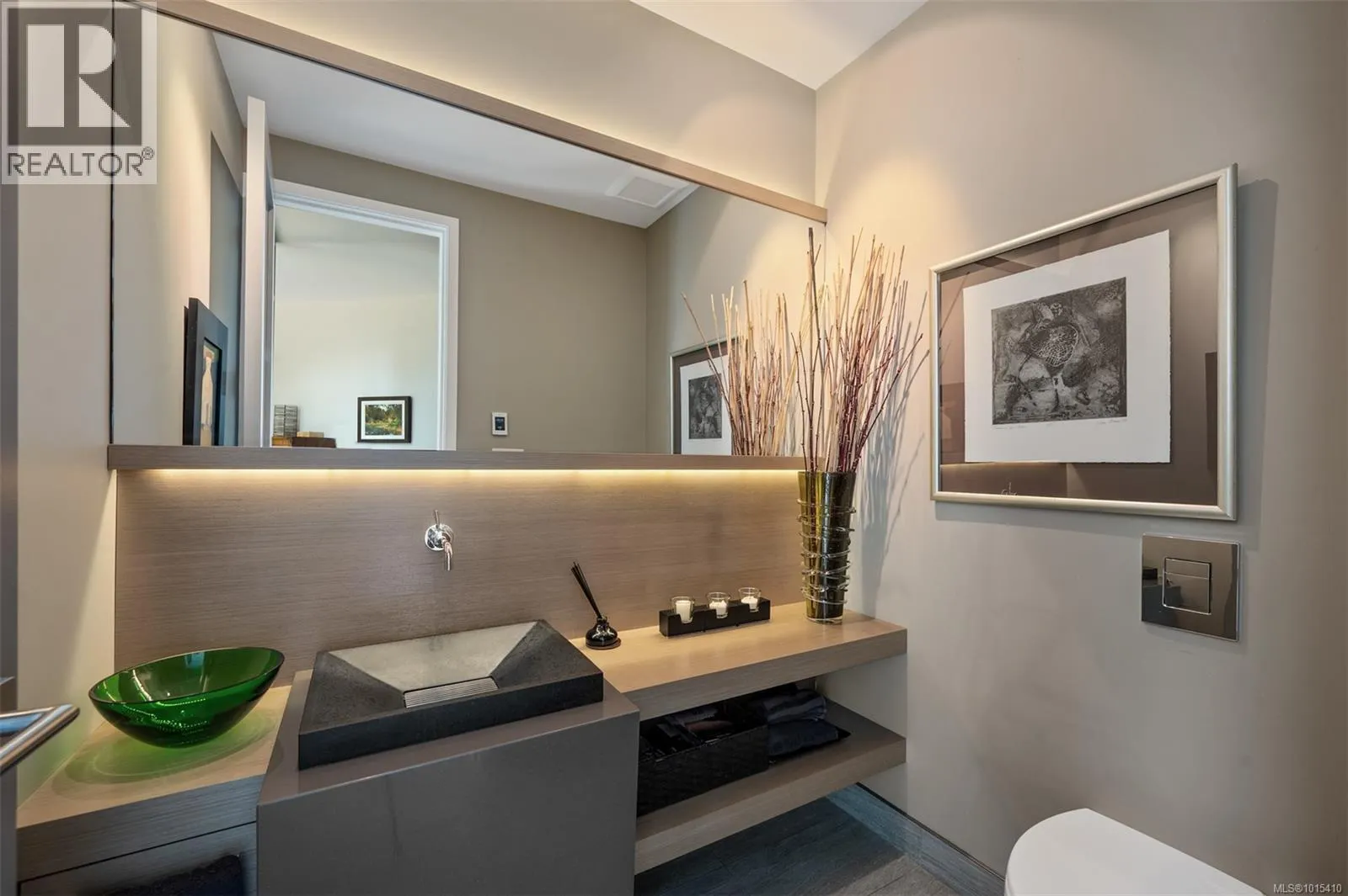 3724 Arbutus Ridge