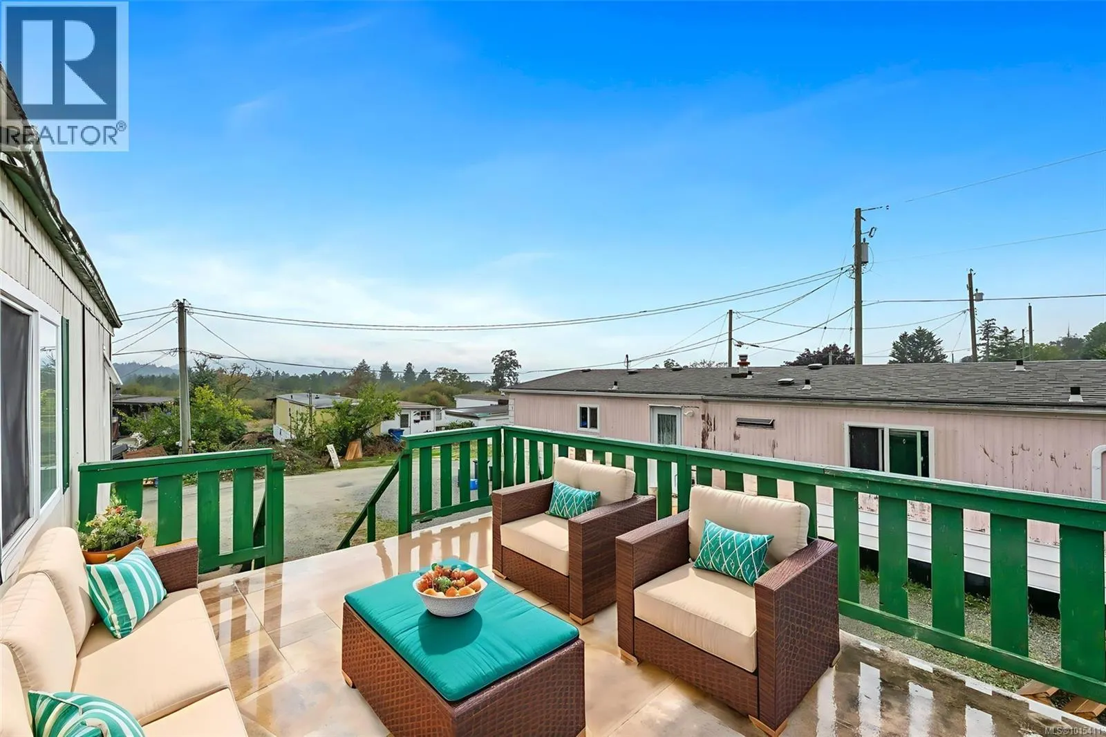 20 7390 West Saanich Rd
