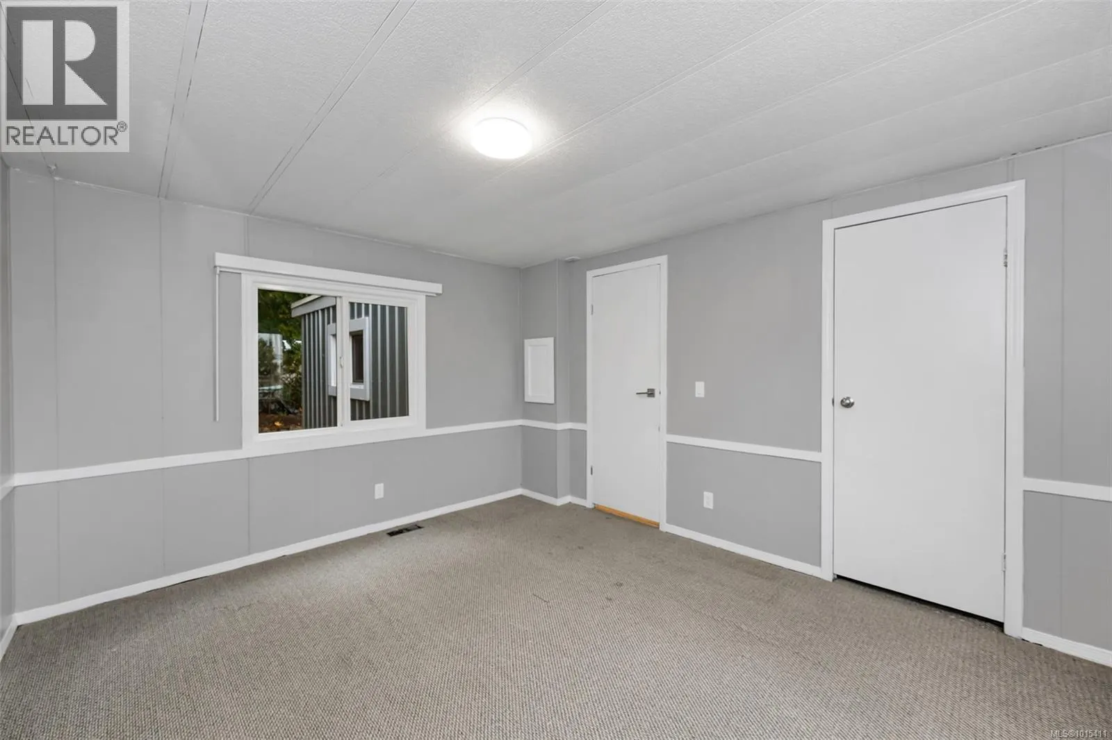 20 7390 West Saanich Rd