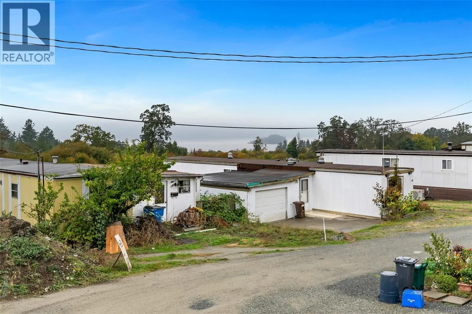 20 7390 West Saanich Rd