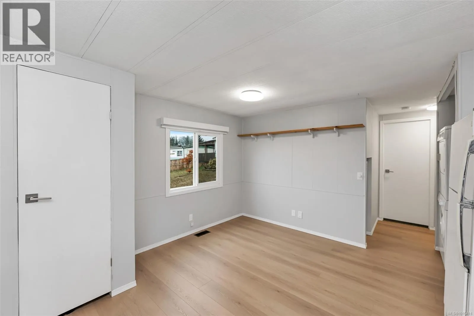 20 7390 West Saanich Rd