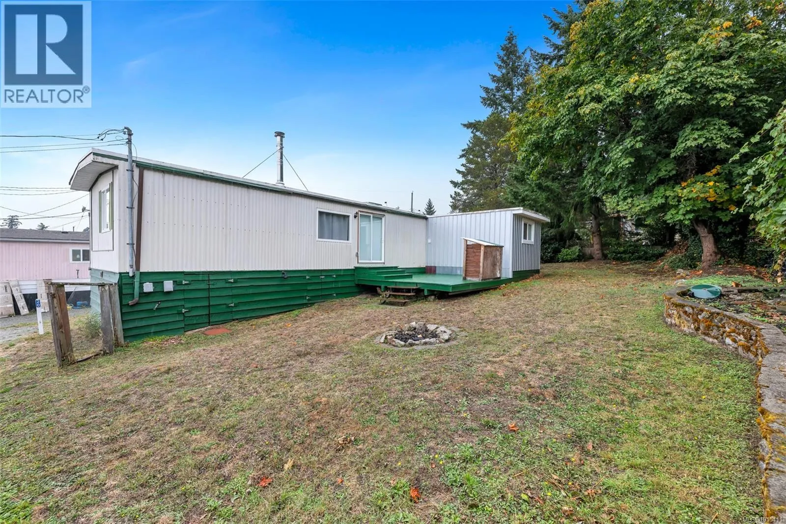 20 7390 West Saanich Rd