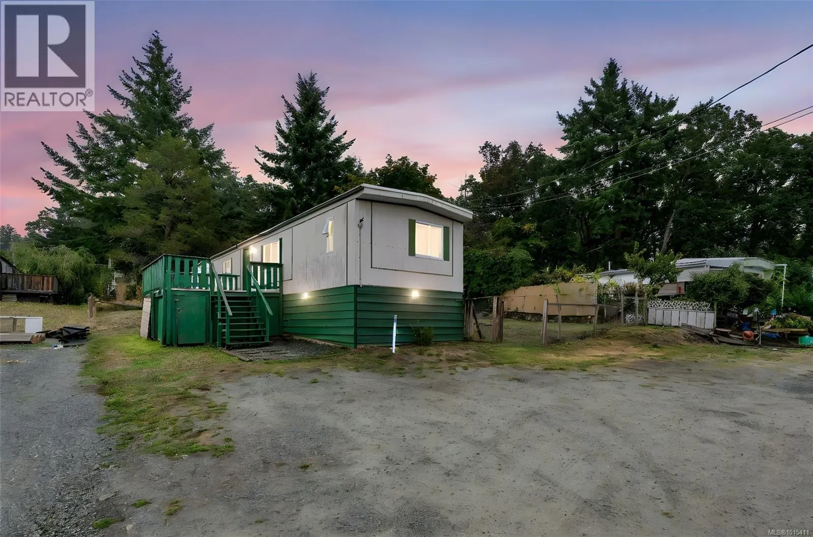 20 7390 West Saanich Rd