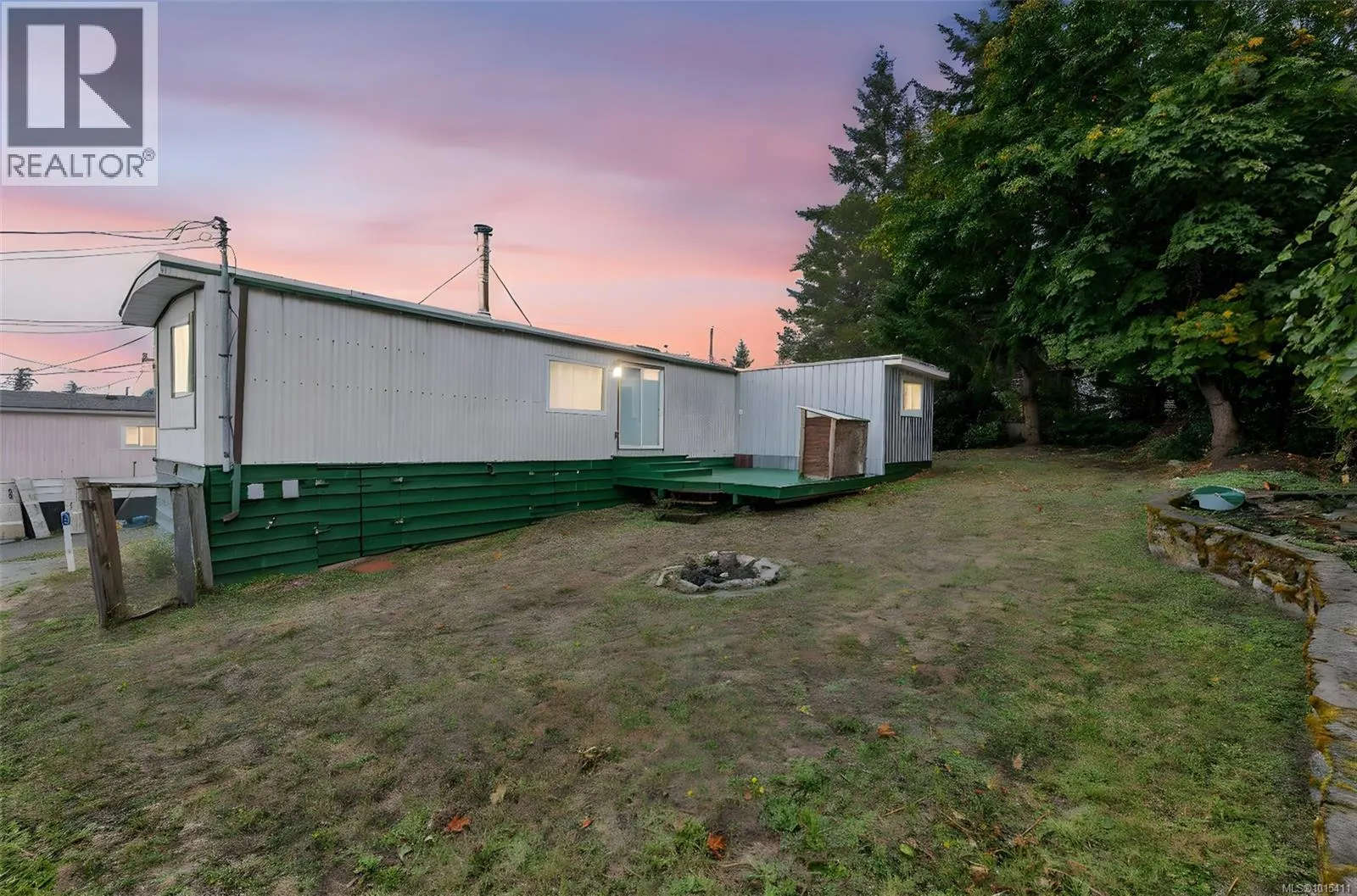 20 7390 West Saanich Rd