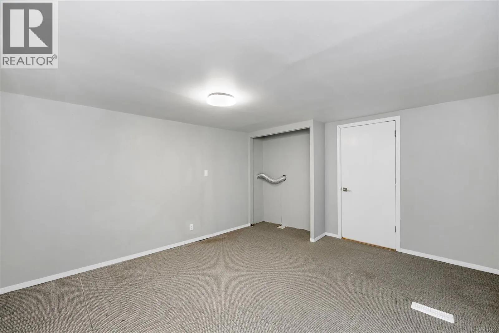 20 7390 West Saanich Rd
