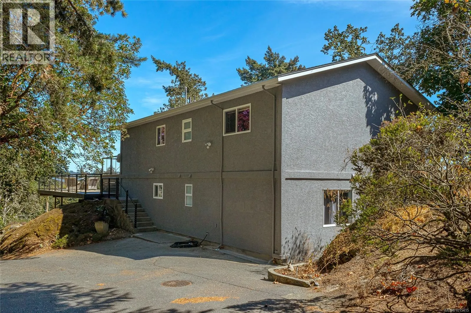 104 Dorothy Lane