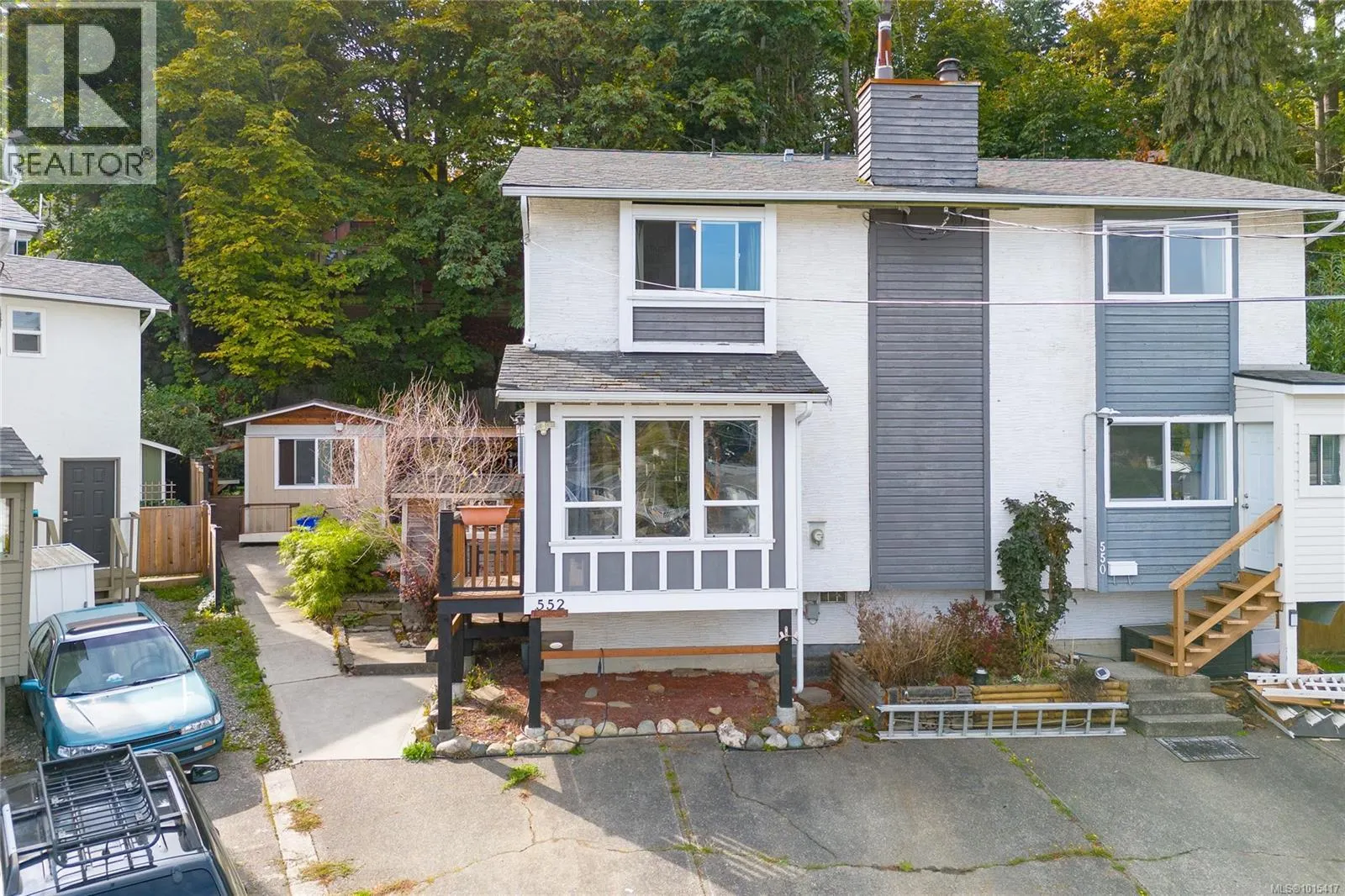 552 Strathdee Pl