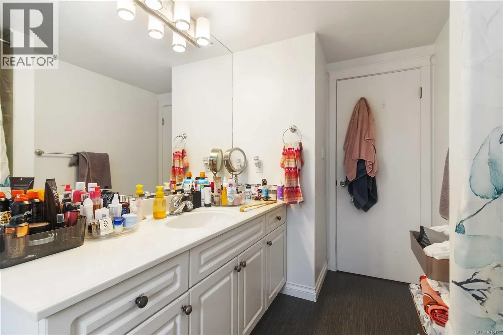1812 El Sereno Dr