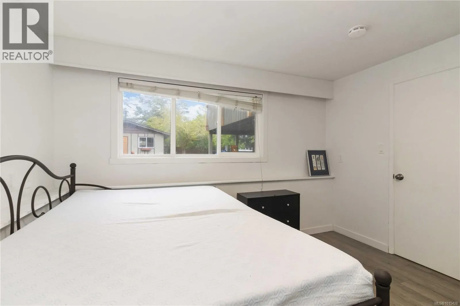1812 El Sereno Dr